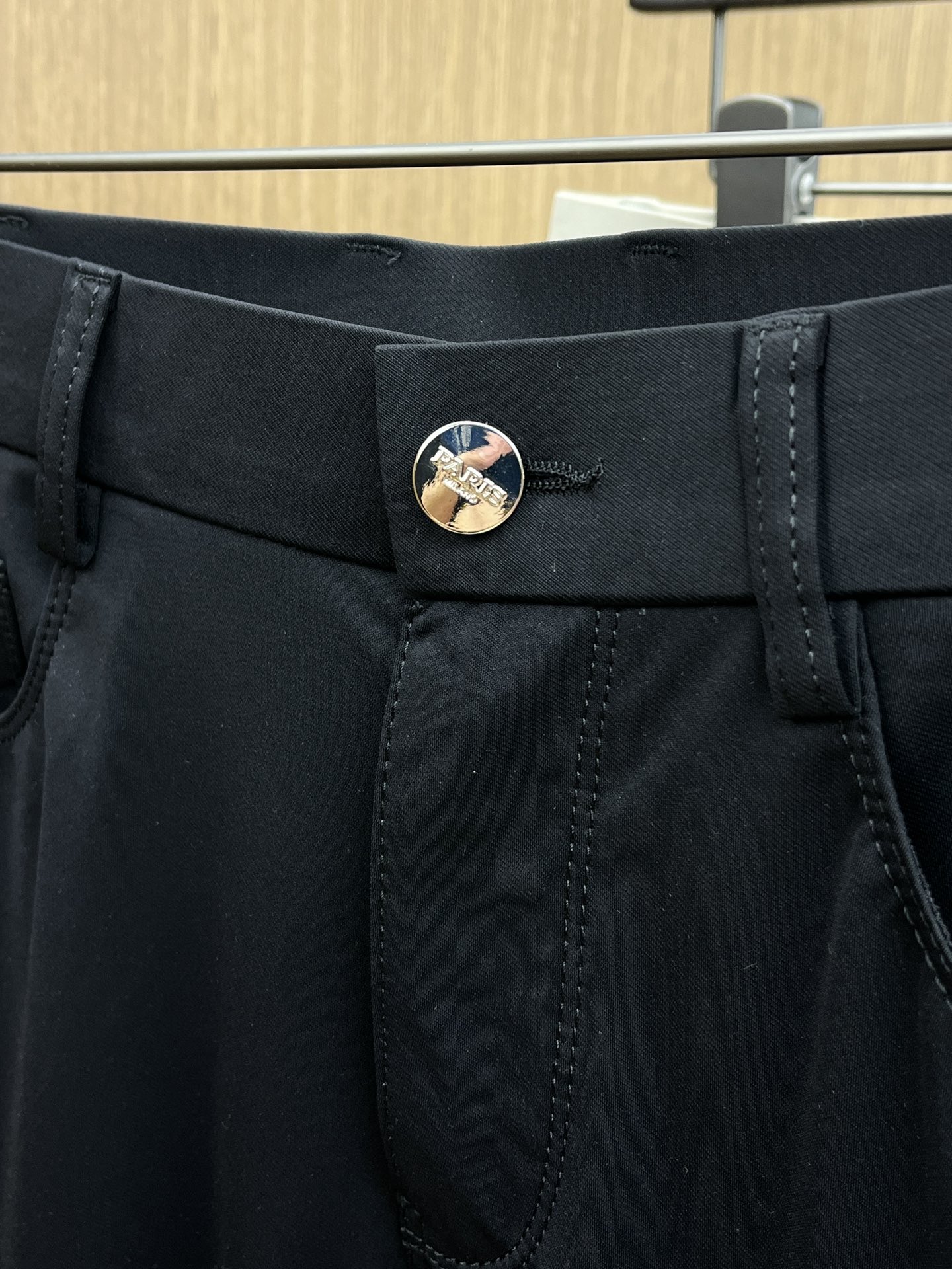  lP🆕🔥🔥高端定制、2025早春薄款最新款休闲裤 柜台同步发售 小脚版型，进口固色面料 原版定制复刻 