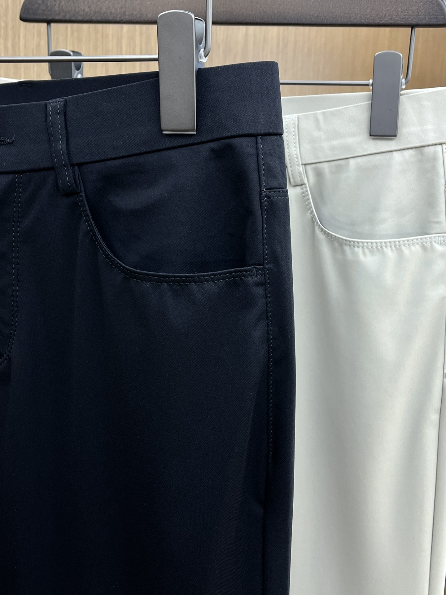  lP🆕🔥🔥高端定制、2025早春薄款最新款休闲裤 柜台同步发售 小脚版型，进口固色面料 原版定制复刻 