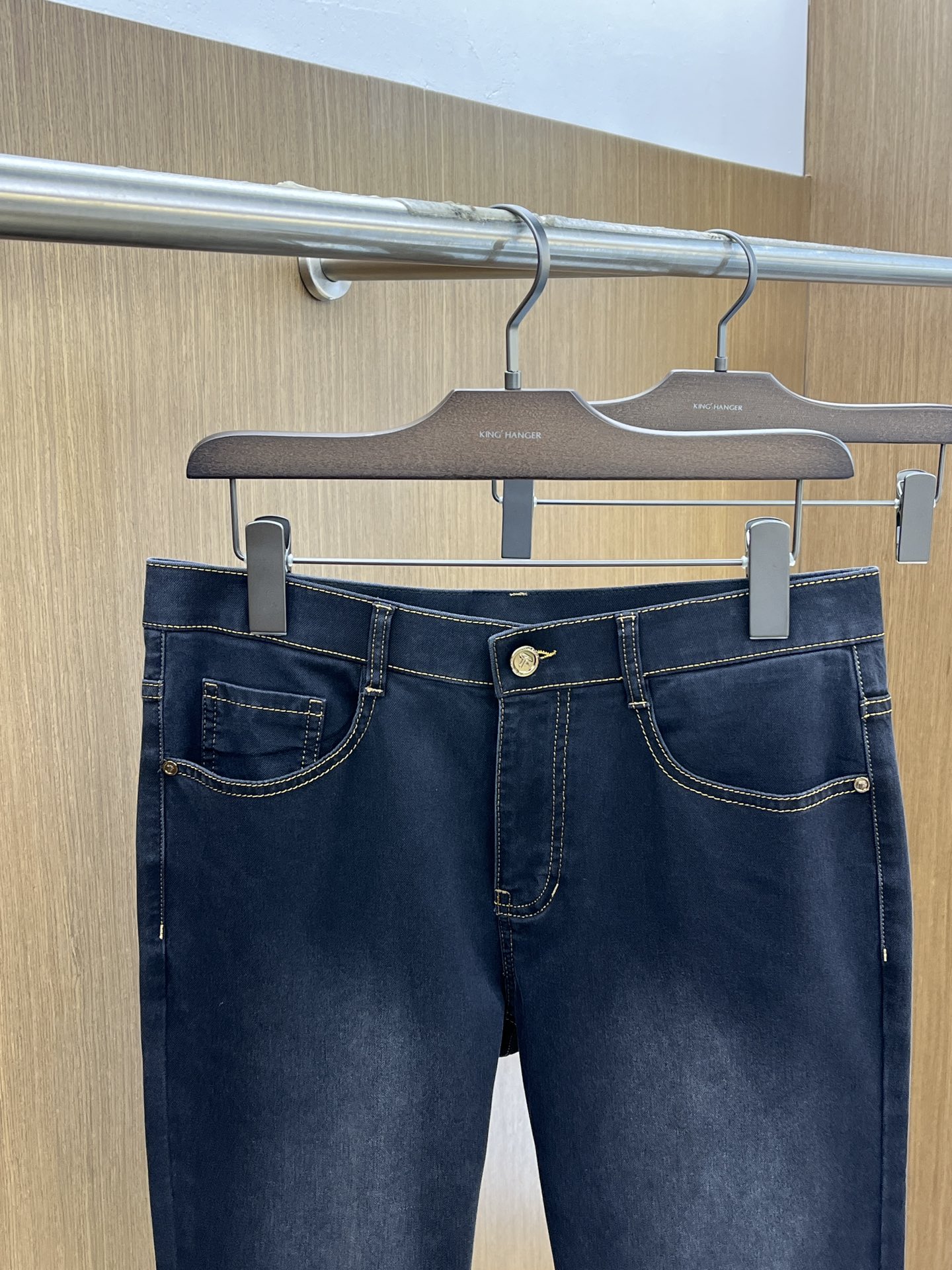  TF🔥🔥高端定制、2025早春薄款最新款休闲牛仔裤 柜台同步发售 小脚版型，进口固色面料 原版定制复刻