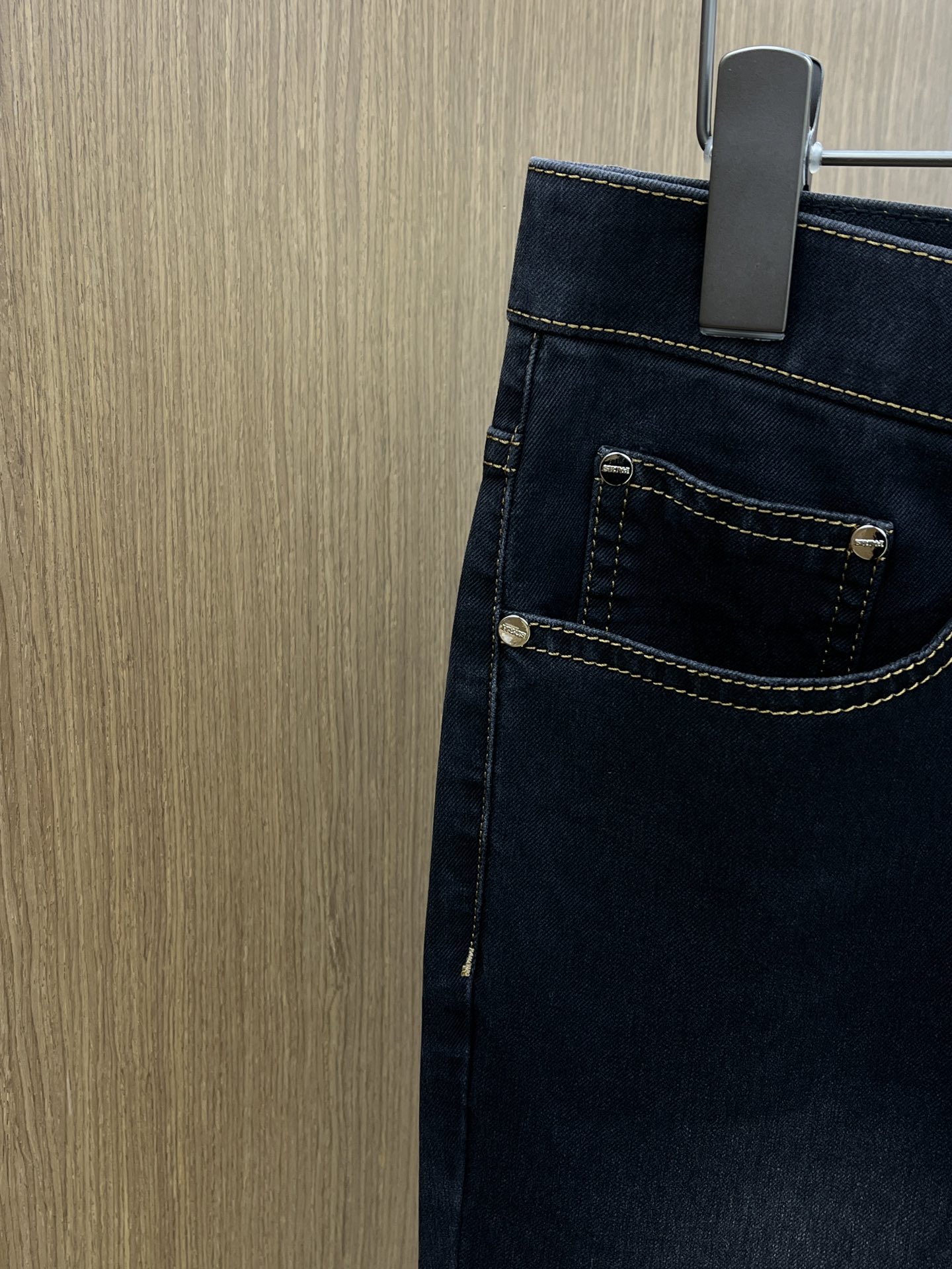  CD🔥🔥高端定制、2025早春薄款最新款休闲牛仔裤 柜台同步发售 小脚版型，进口固色面料 原版定制复刻