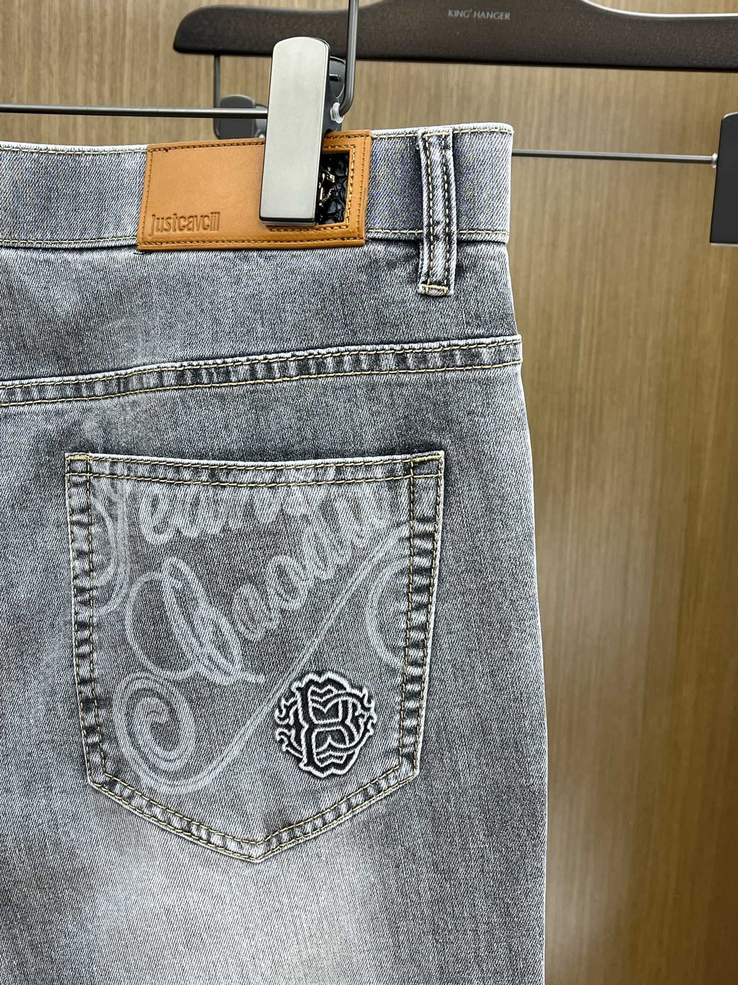  JC🔥🔥高端定制、2025早春薄款最新款休闲牛仔裤 柜台同步发售 小脚版型，进口固色面料 原版定制复刻