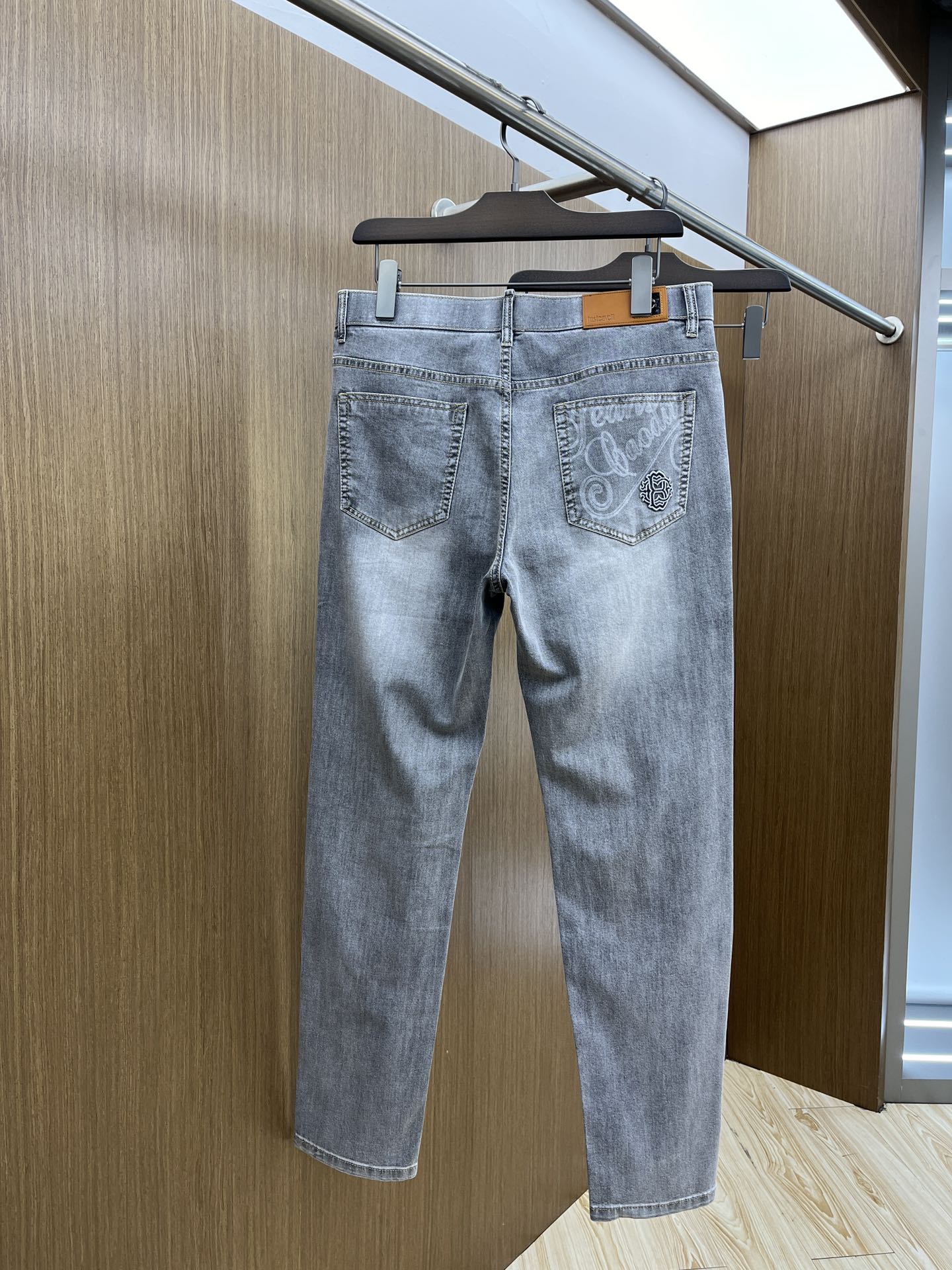  JC🔥🔥高端定制、2025早春薄款最新款休闲牛仔裤 柜台同步发售 小脚版型，进口固色面料 原版定制复刻