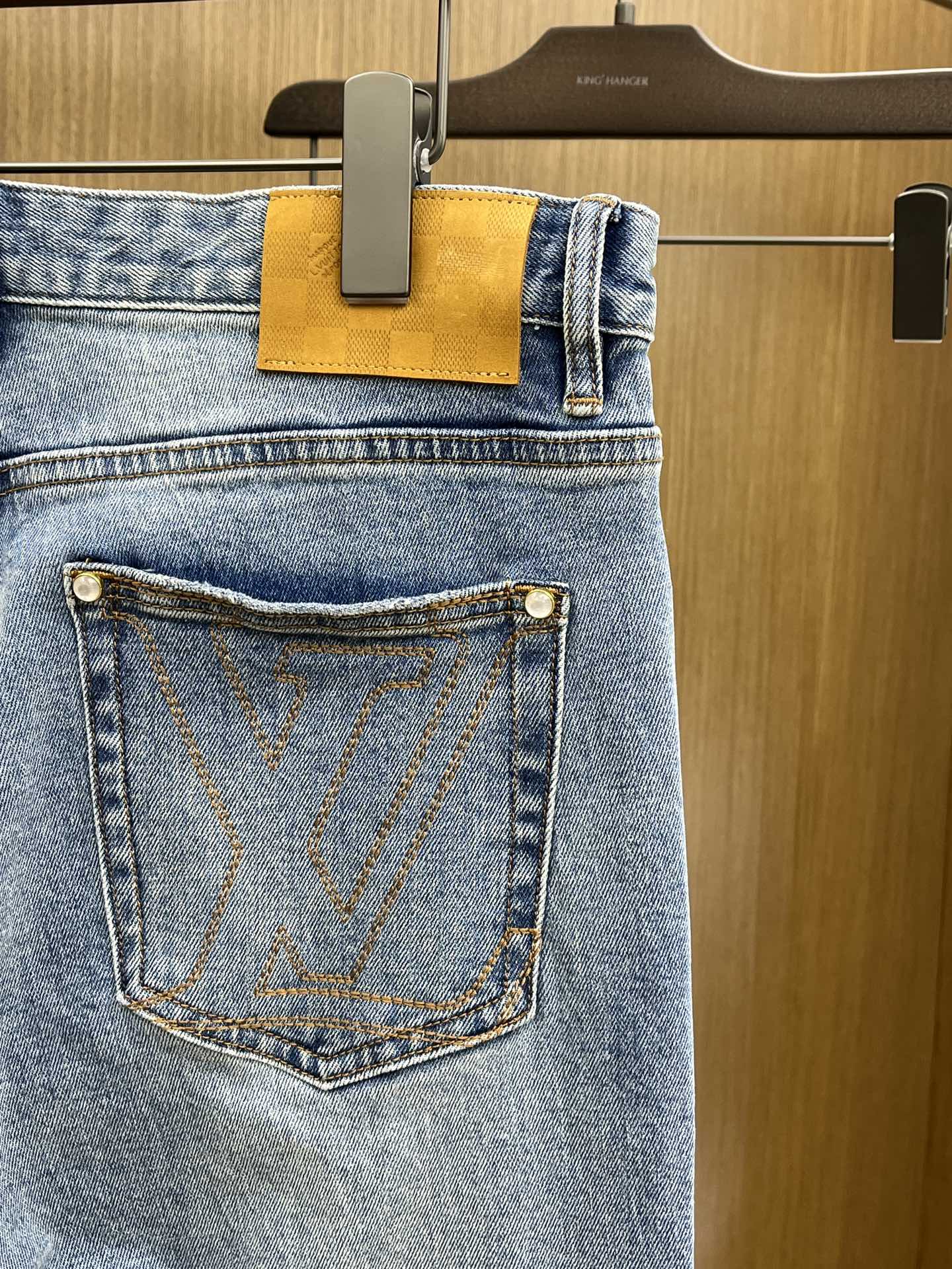 新款  LV 🔥🔥高端定制品质 25SS春夏最新款原单牛仔裤 柜台同步发售 原版定制复刻 客供五金辅料 