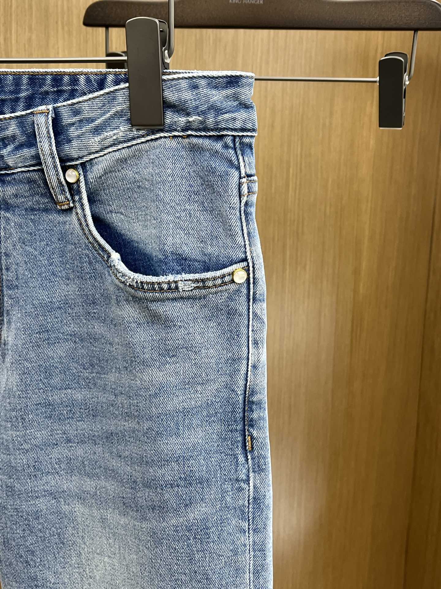 新款  LV 🔥🔥高端定制品质 25SS春夏最新款原单牛仔裤 柜台同步发售 原版定制复刻 客供五金辅料 