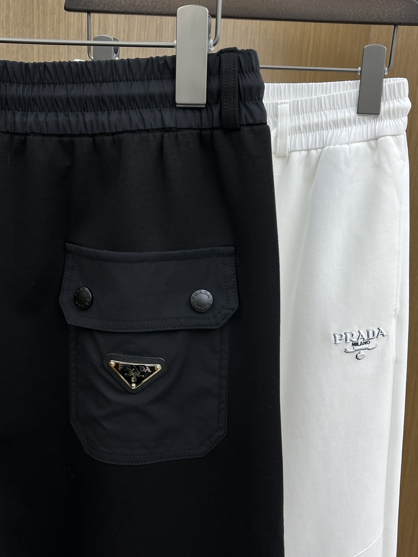 Men's Casual Sweatpants with Brand Logo, Soft Fabric, and Comfortable Fit 10 i1742151396 9732 3