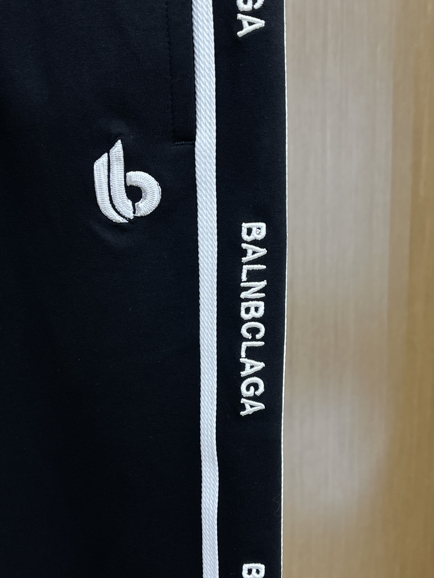 Premium Slim-Fit Casual Pants - Imported Fabric, Original Hardware & Detailing 7 i1742151441 1059 1