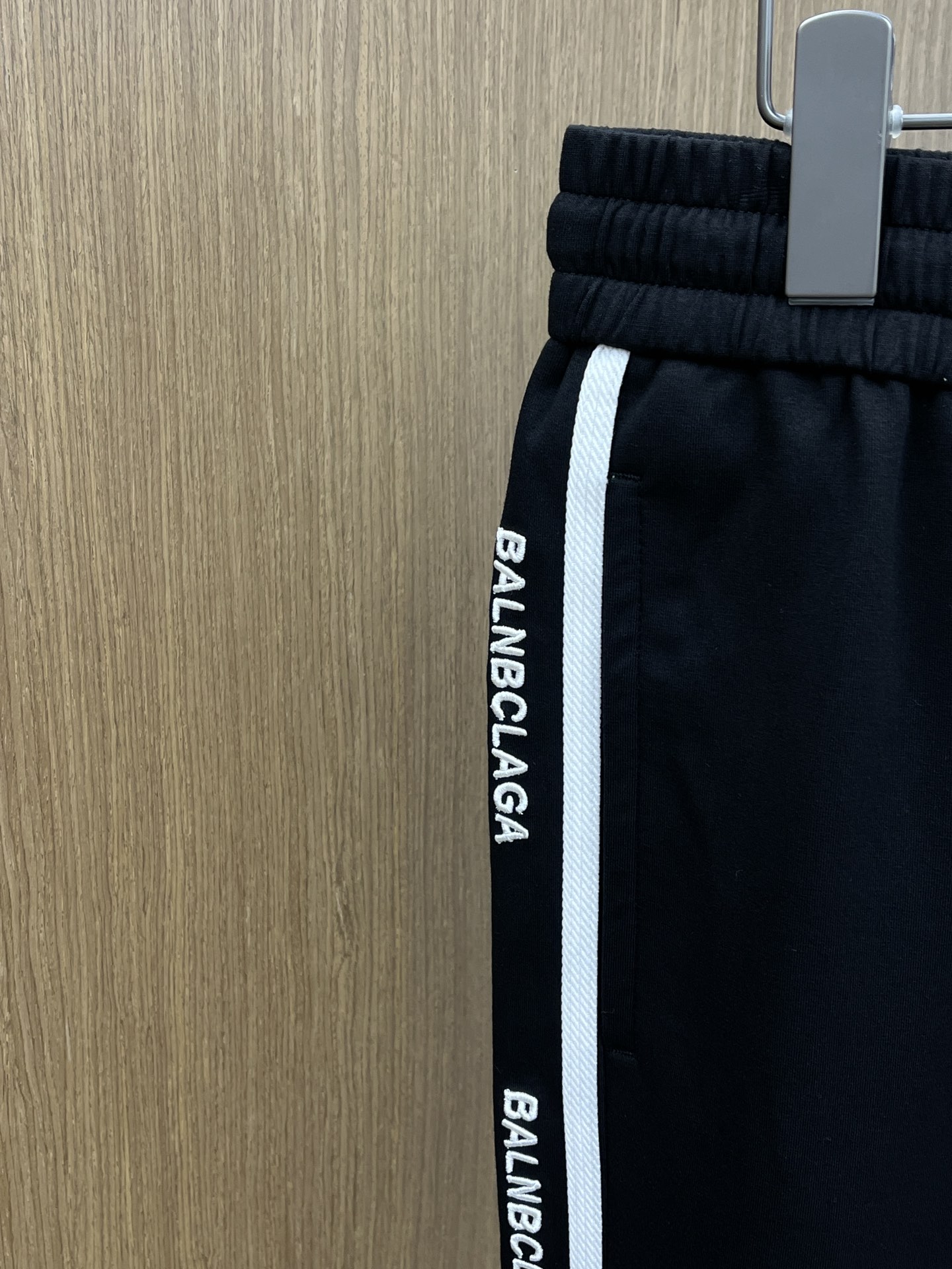 Premium Slim-Fit Casual Pants - Imported Fabric, Original Hardware & Detailing 5 i1742151441 5316 3