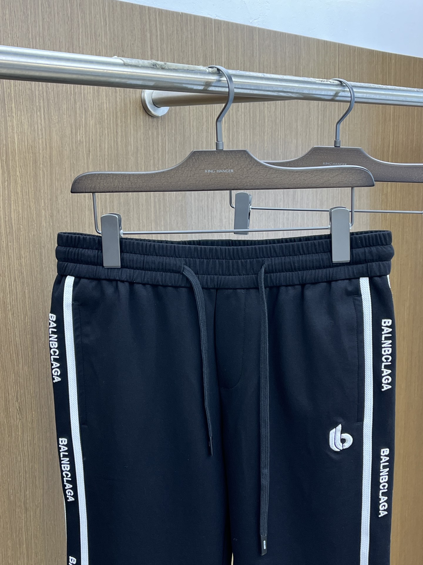 Premium Slim-Fit Casual Pants - Imported Fabric, Original Hardware & Detailing 3 i1742151441 782 2