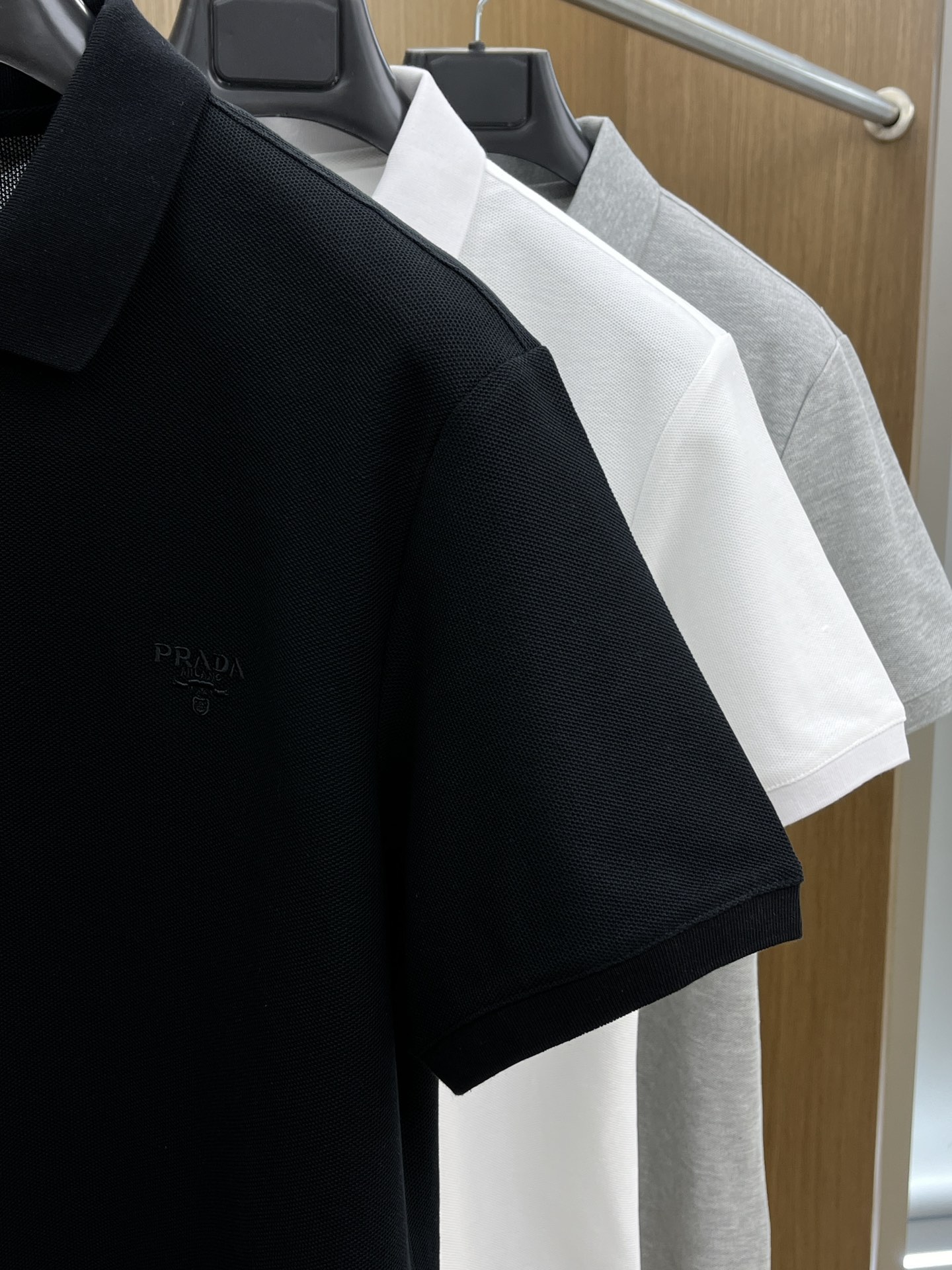  PD 🔥🔥独家定制工艺款 ,专柜同步2025ss夏季新品，男士胸前经典徽标标识商务休闲撞色领短袖Pol