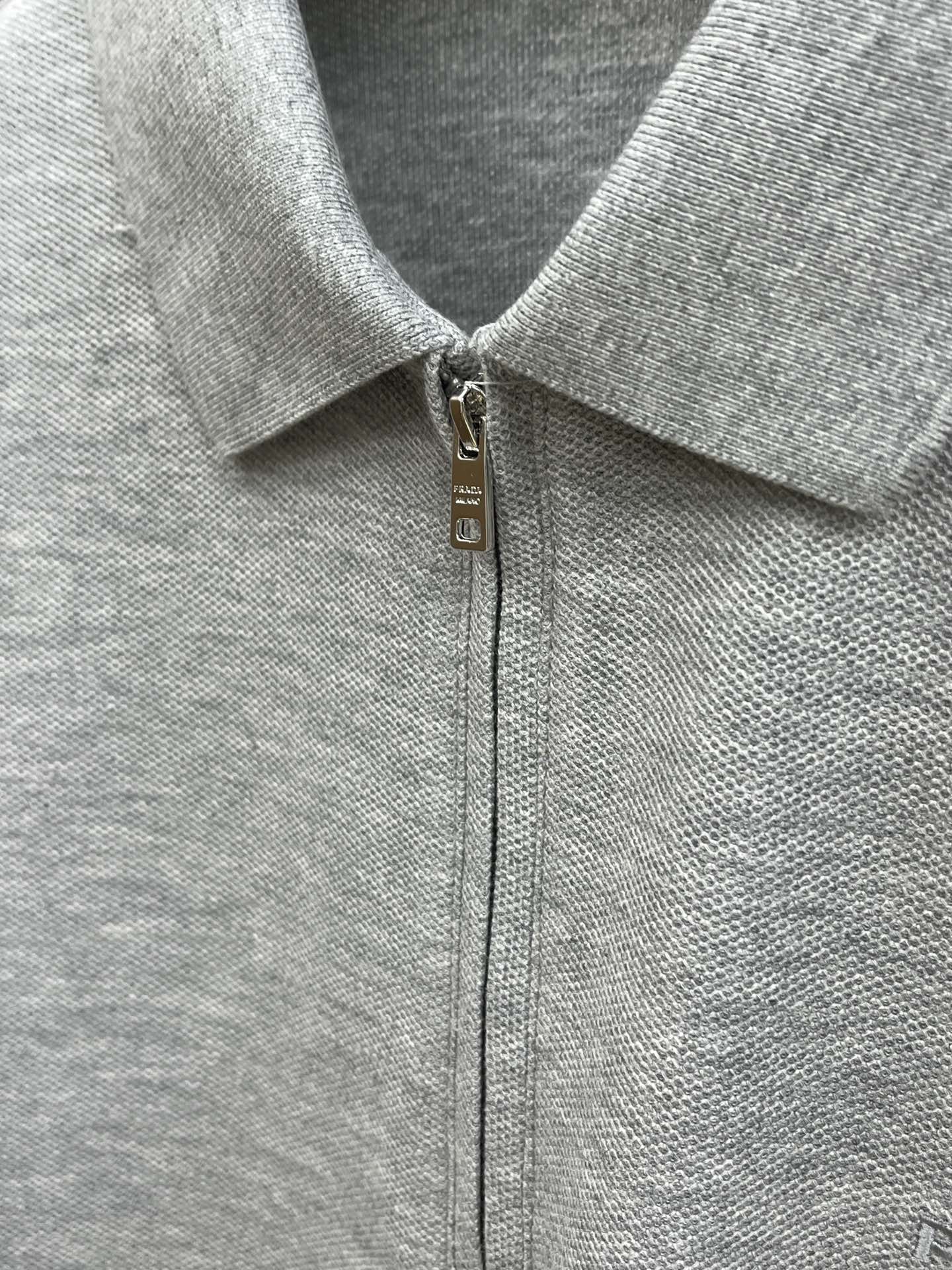  PD 🔥🔥独家定制工艺款 ,专柜同步2025ss夏季新品，男士胸前经典徽标标识商务休闲撞色领短袖Pol