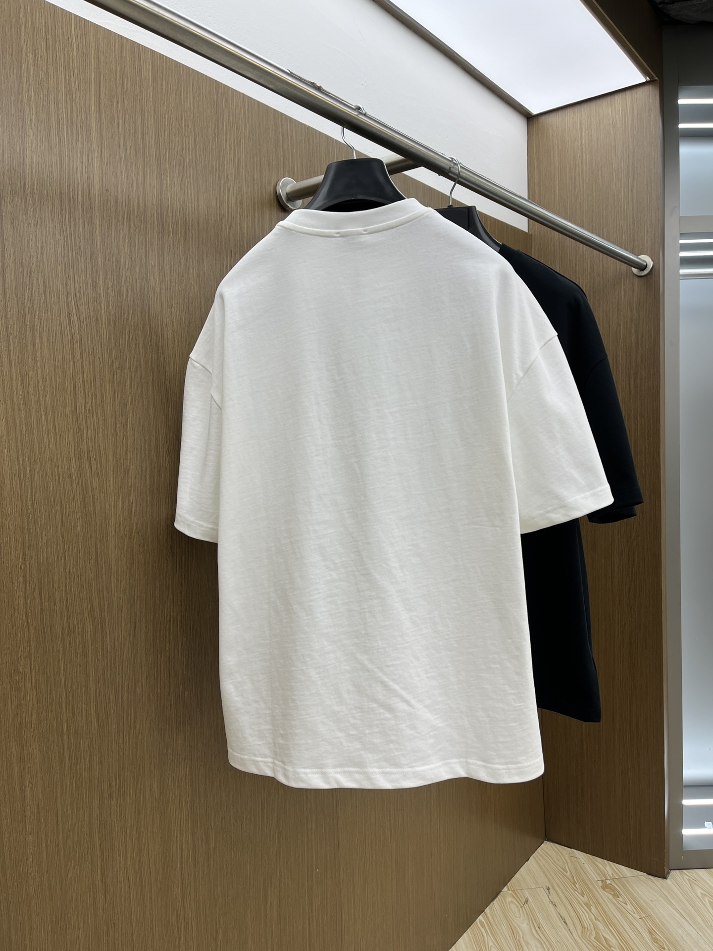 Burberry Graphic Logo Print Short Sleeve T-Shirt | Summer Essential 10 i1742501651 2708 2