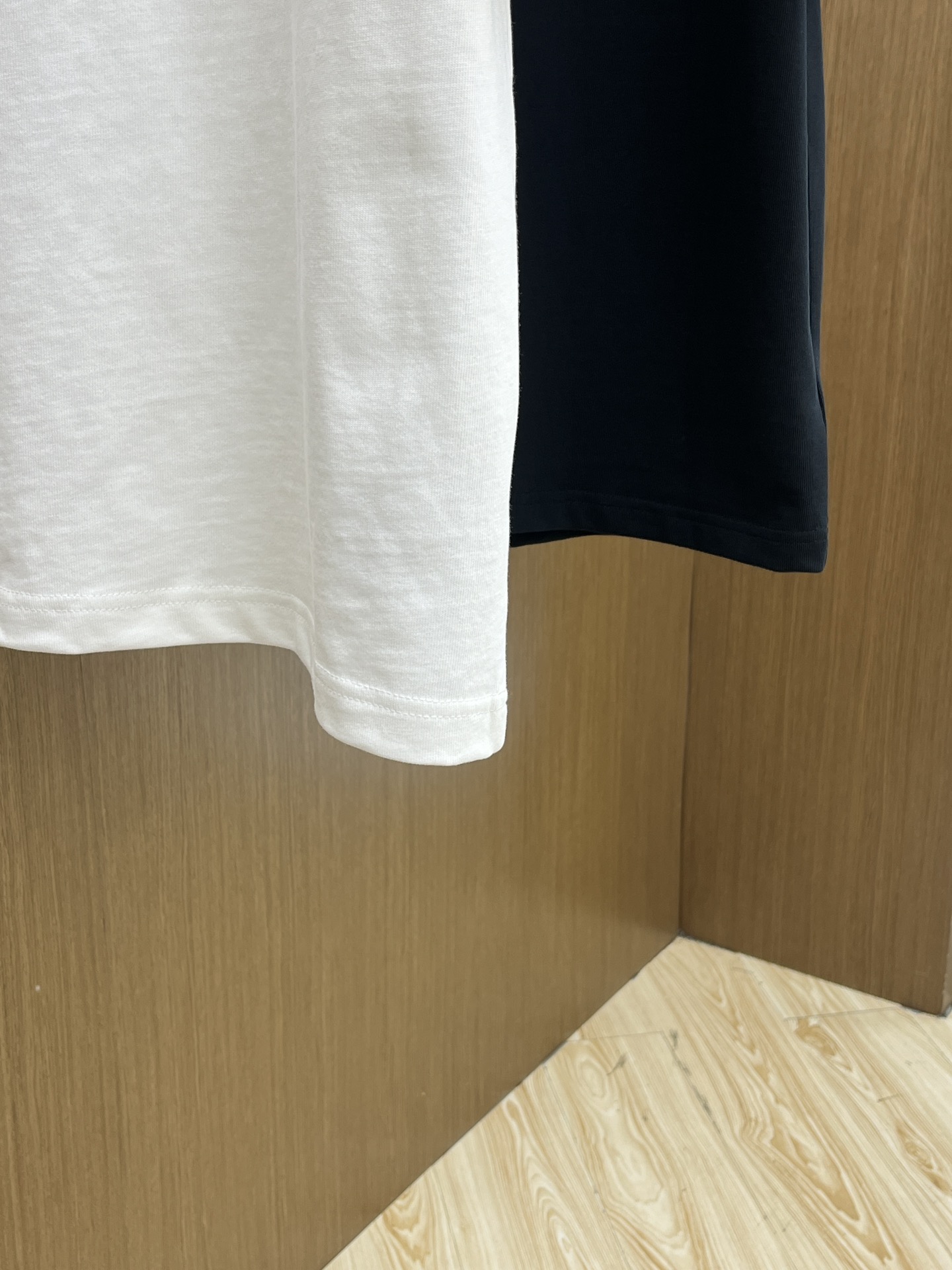 Burberry Graphic Logo Print Short Sleeve T-Shirt | Summer Essential 8 i1742501651 6089 3