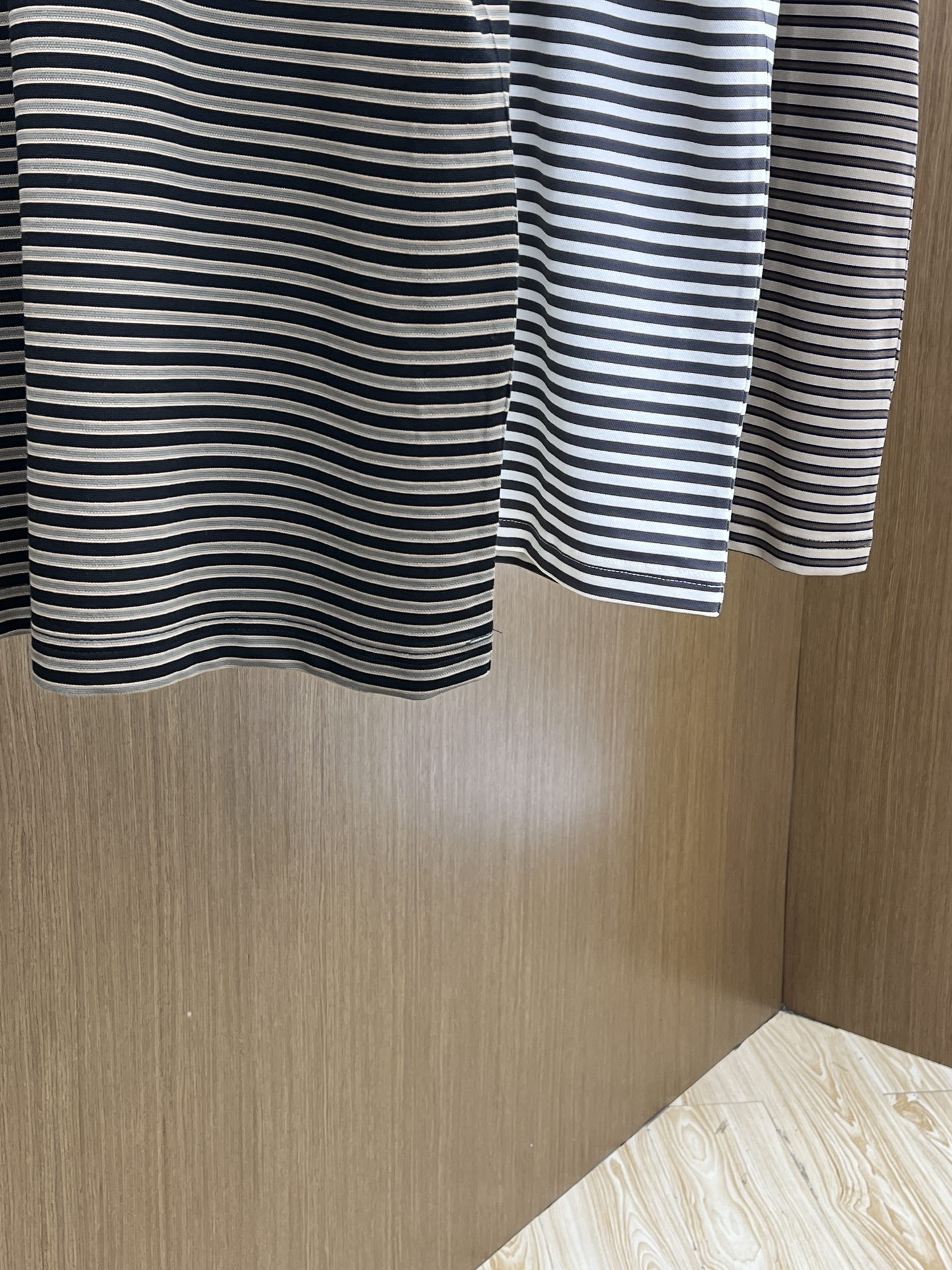  lP🆕🔥🔥独家定制工艺款 ,专柜同步2025ss夏季新品，男士胸前经典徽标标识商务休闲撞色领短袖Pol