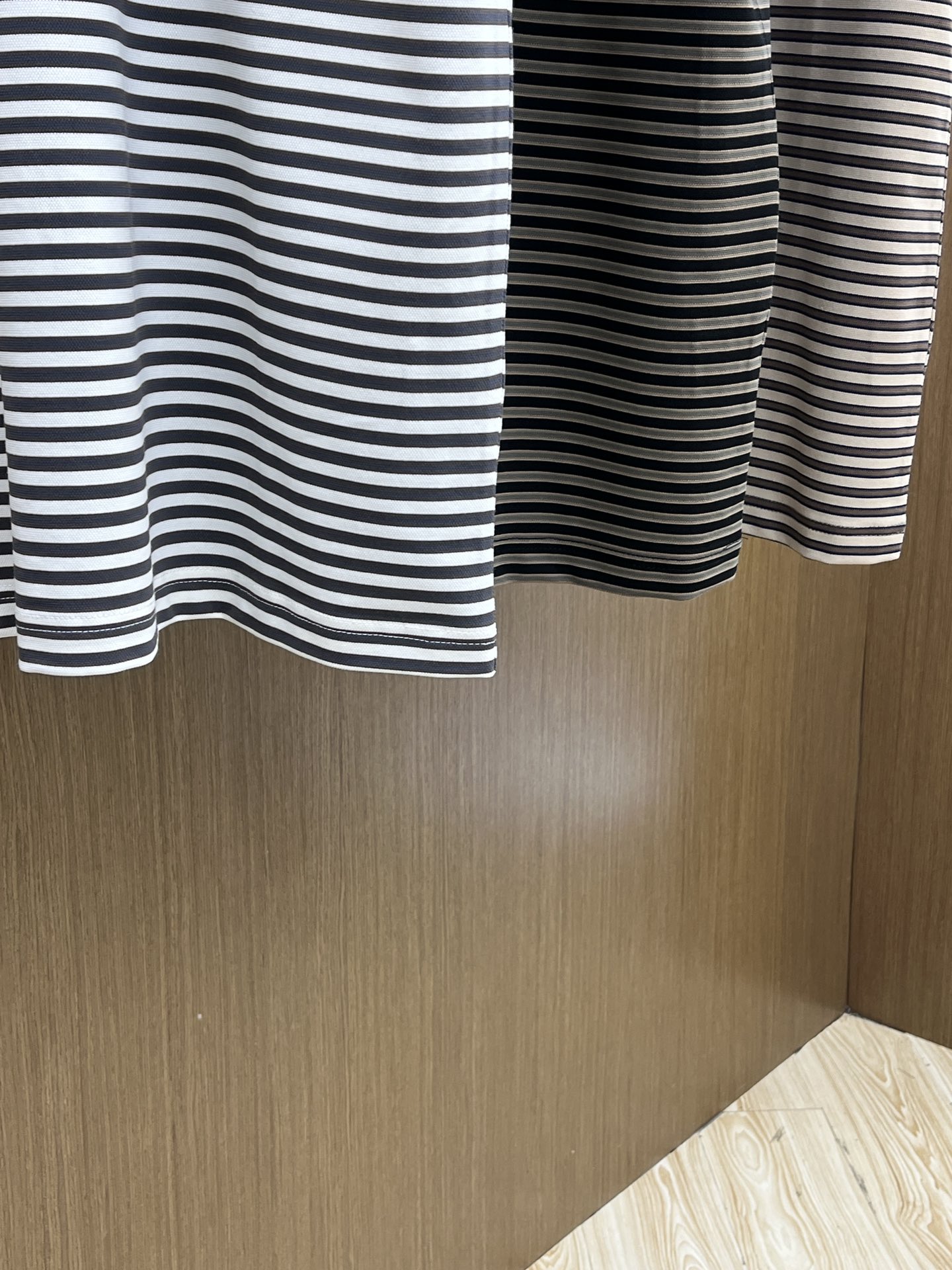  lP🆕🔥🔥独家定制工艺款 ,专柜同步2025ss夏季新品，男士胸前经典徽标标识商务休闲撞色领短袖Pol