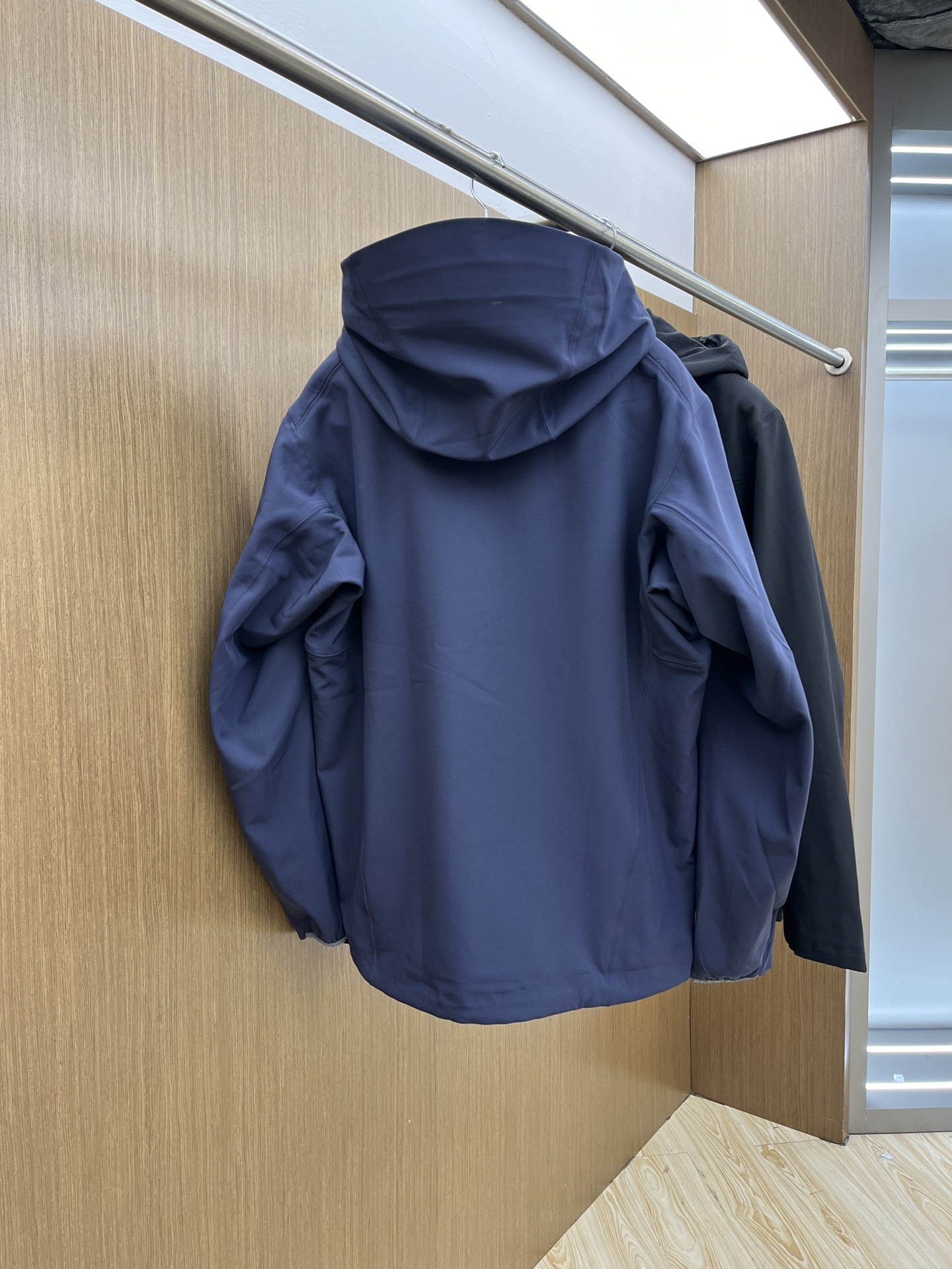 Arc'teryx Hooded Windbreaker Jacket - Polyester, Windproof, Waterproof - New 9 i1743015480 6455 7