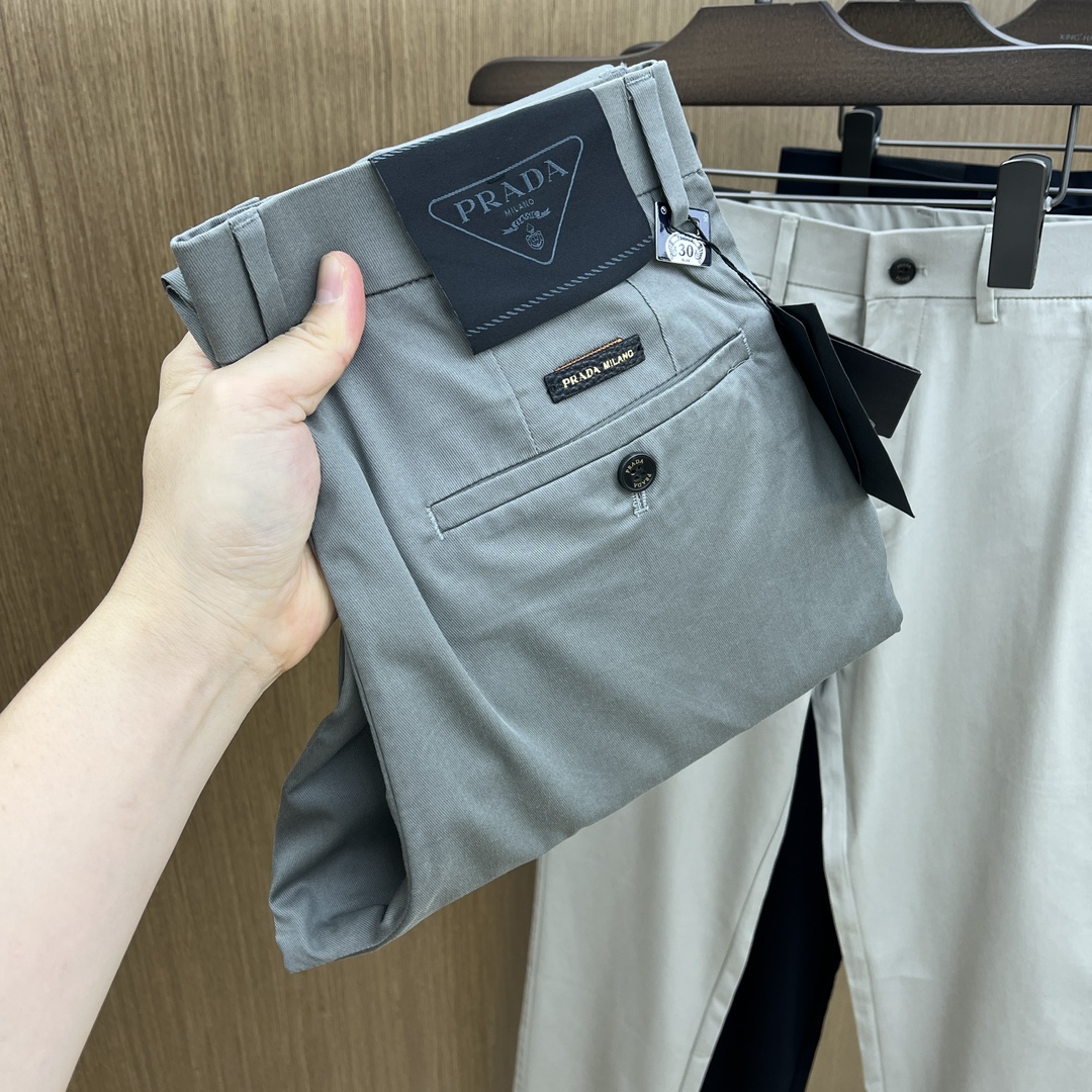 NO:161938,PD 1950ss Spring and Summer New Products, available on the official website simultaneously, men's high-end business casual trousers, high-end imported fabric, with elasticity, silicone letter pressing on the back, five combinations, namely classic and fashionable, combined tailor, unrestrained feeling of upper body effect, comfortable and breathable fax number 30-4037 39,,alexander wang19860909PD 1950ss春夏新品,官网同步有售,男士高端商务休闲西裤,高端进口面料,带弹力,后面采用硅胶字母压胶,五搭配,即经典又时尚,合体裁缝,上身效果无约束感 ,舒适透气fax 码数30-4037 39,,alexander wang,Men's clothing