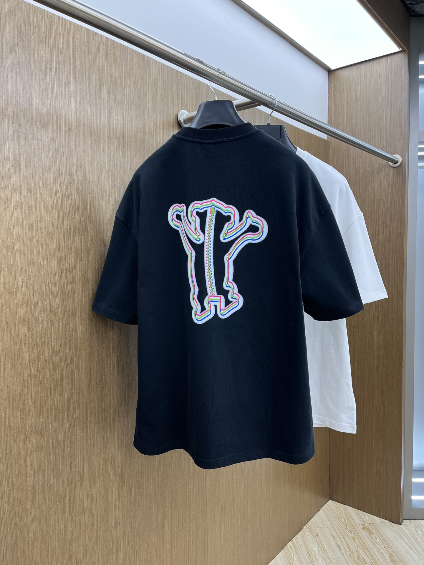 Well 🔥ss夏装新品 专柜在售 最新系列图案logo短袖T恤 必须人手一件的节奏！
进口顶极精梳棉