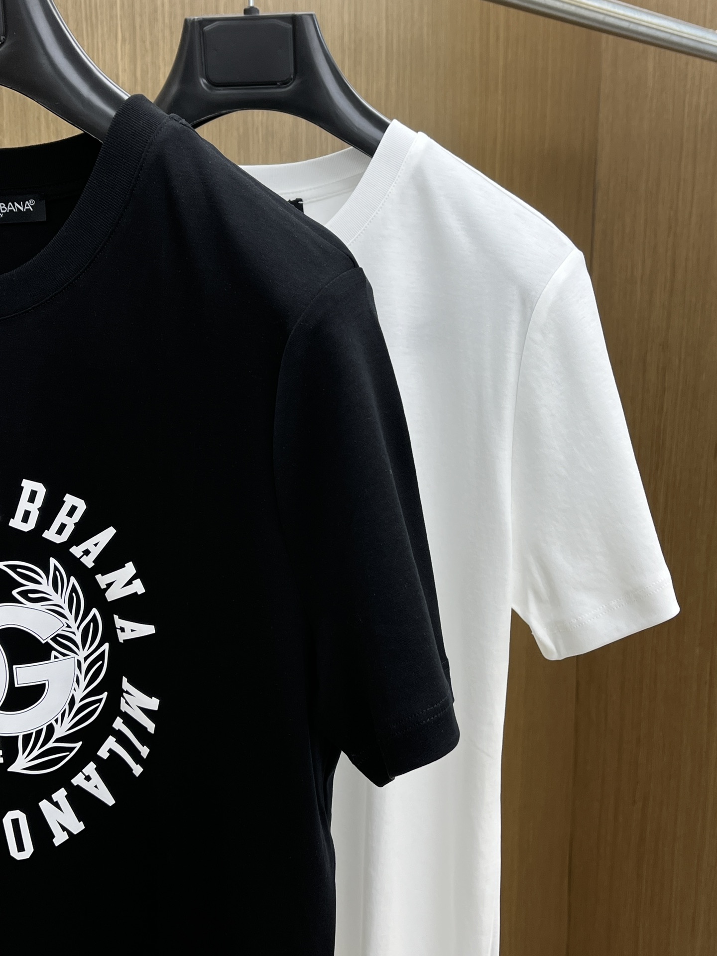 Dolce & Gabbana T-Shirt - Short Sleeve, Logo Print, Soft Cotton Blend 4 i1743879398 7932 4