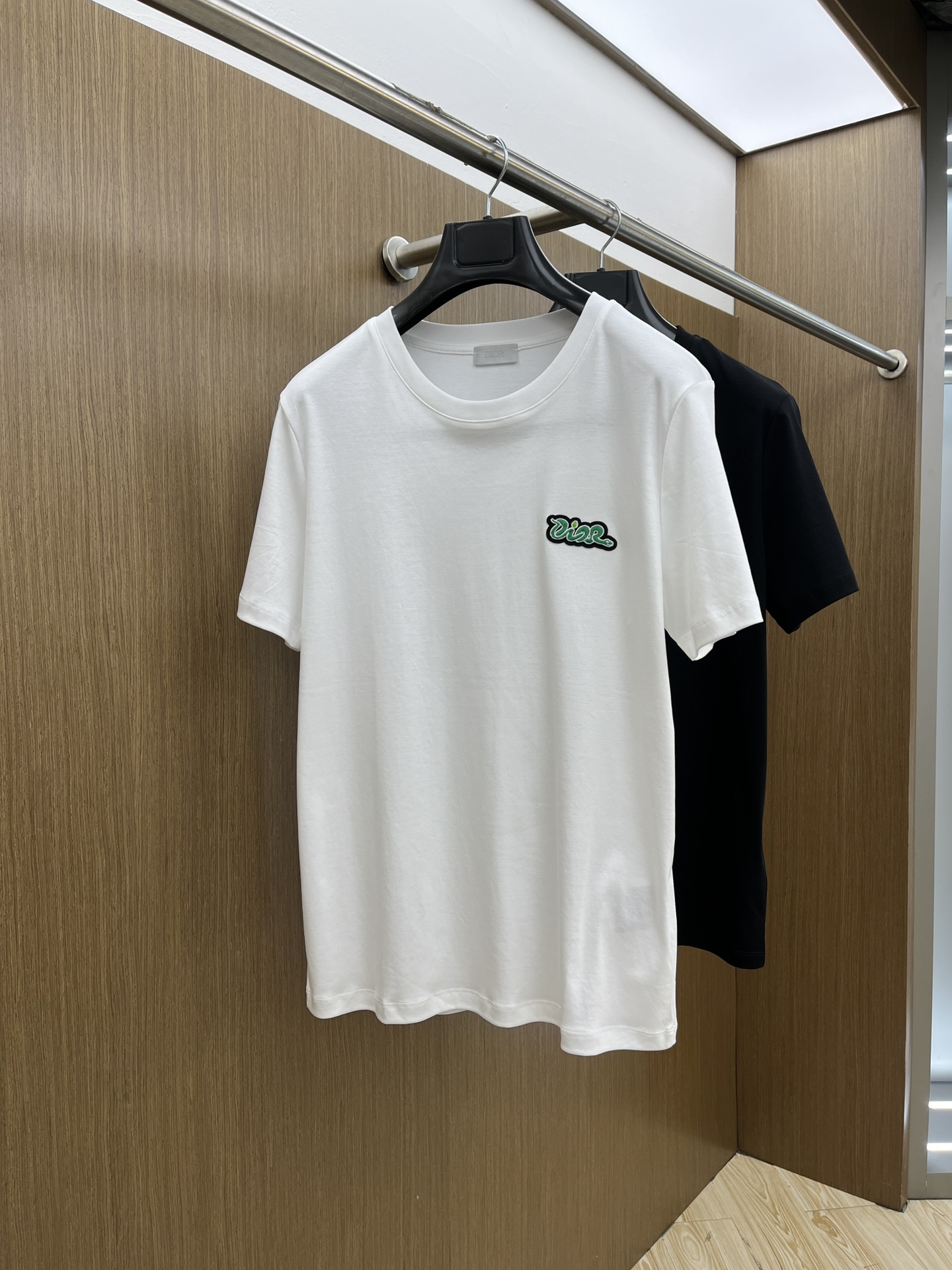 Stylish Men's Short Sleeve T-Shirt with Premium Logo Design - M to XXXL 2 i1743879668 5571 1