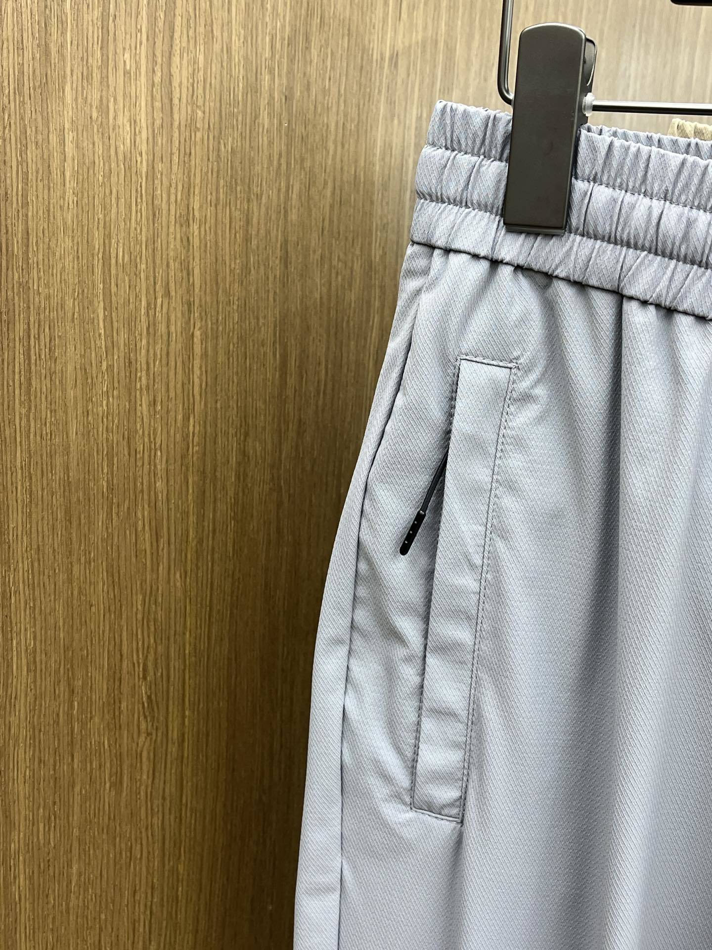 PD 🔥🔥 天丝锦纶四面弹春夏休闲裤子
美学的焕新诠释,演绎浓郁的格调型时尚风范,细节感和设计感强悍