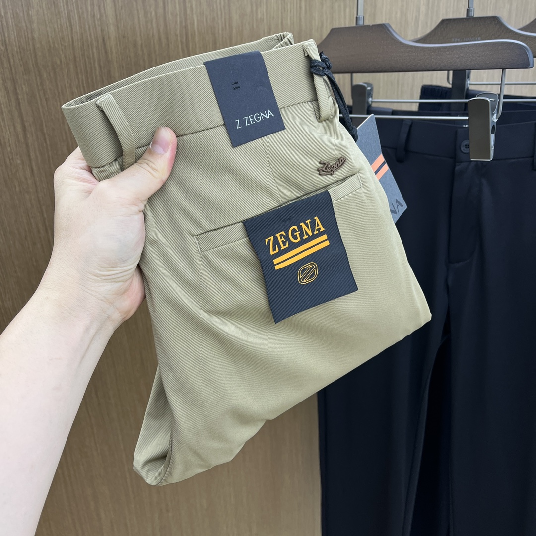 NO:138984,ZZ 1950ss Spring and Summer New Product, available on the official website simultaneously, men's high-end business casual trousers, high-end imported fabric, with elasticity, silicone letter pressing on the back, five combinations, namely classic and fashionable, combined tailor, unrestrained upper body effect, comfortable and breathable fax number 30-4037 39,,alexander wang19860909ZZ 1950ss春夏新品,官网同步有售,男士高端商务休闲西裤,高端进口面料,带弹力,后面采用硅胶字母压胶,五搭配,即经典又时尚,合体裁缝,上身效果无约束感 ,舒适透气fax 码数30-4037 39,,alexander wang,Men's clothing