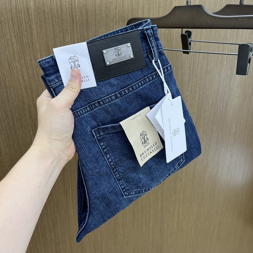 NO:138977,New BC high-end customization, 25SS spring and summer latest jeans are available at the counter simultaneously, imported color fixing fabrics, original custom reproduction, customer-supplied hardware and auxiliary materials, original quality, heavy industry washing, fine workmanship and excellent upper body!  Preferred single product produced by fax, number 29-38 without 35.37, jeans, alexander wang19860909新款 BC 高端定制、25SS春夏最新款牛仔裤 柜台同步发售 进口固色面料 原版定制复刻 客供五金辅料 原单品质 重工洗水 做工走线精细 上身绝佳！优选单品 fax出品 码数29-38无35.37,,jeans,alexander wang,Men's clothing