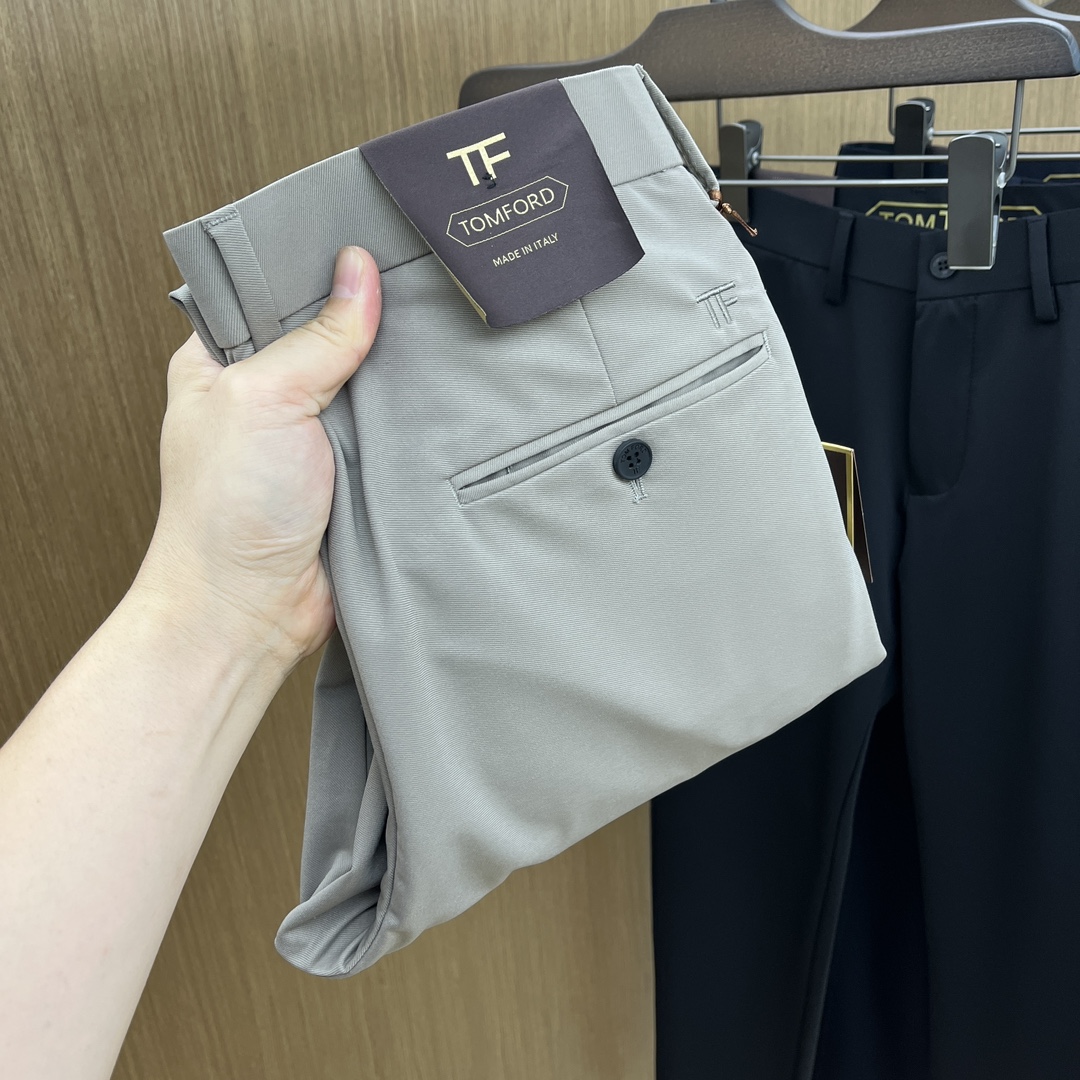 NO:141234,TF 1950ss Spring and Summer New Product, available on the official website simultaneously, men's high-end business casual trousers, high-end imported fabric, with elasticity, silicone letter pressing on the back, five combinations, namely classic and fashionable, combined tailor, unrestrained feeling of upper body effect, comfortable and breathable fax number 30-4037 39,,tom ford,alexander wang19860909TF 1950ss春夏新品,官网同步有售,男士高端商务休闲西裤,高端进口面料,带弹力,后面采用硅胶字母压胶,五搭配,即经典又时尚,合体裁缝,上身效果无约束感 ,舒适透气fax 码数30-4037 39,,tom ford,alexander wang,Men's clothing
