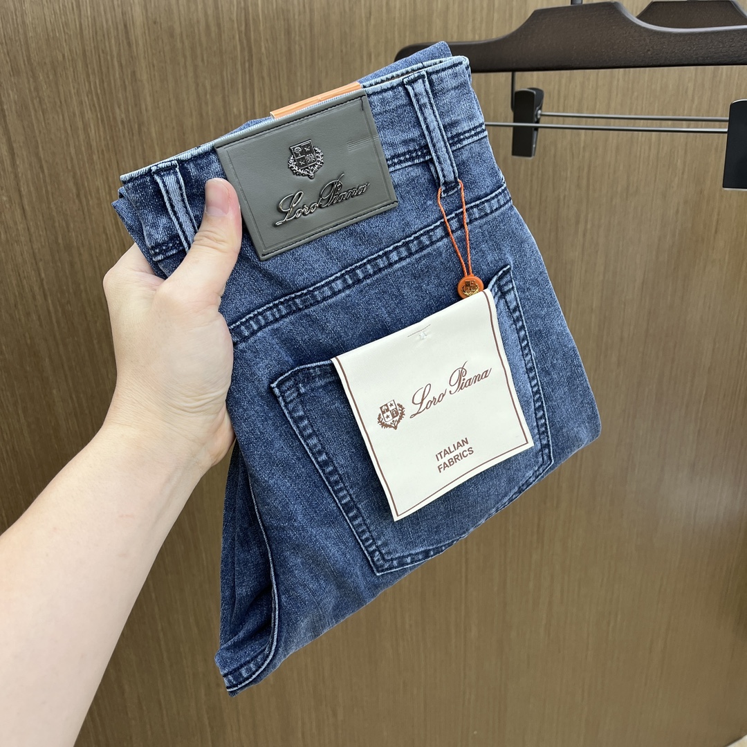 NO:141239,New LP high-end customization, 25SS spring and summer latest jeans are available at the counter simultaneously, imported color fixing fabrics, original custom reproduction, customer-supplied hardware and auxiliary materials, original quality, heavy industry washing, fine workmanship and excellent upper body!  Preferred single product produced by fax, number 29-38 without 35.37, loro piana, jeans, alexander wang19860909新款 LP 高端定制、25SS春夏最新款牛仔裤 柜台同步发售 进口固色面料 原版定制复刻 客供五金辅料 原单品质 重工洗水 做工走线精细 上身绝佳！优选单品 fax出品 码数29-38无35.37,,loro piana,jeans,alexander wang,Men's clothing