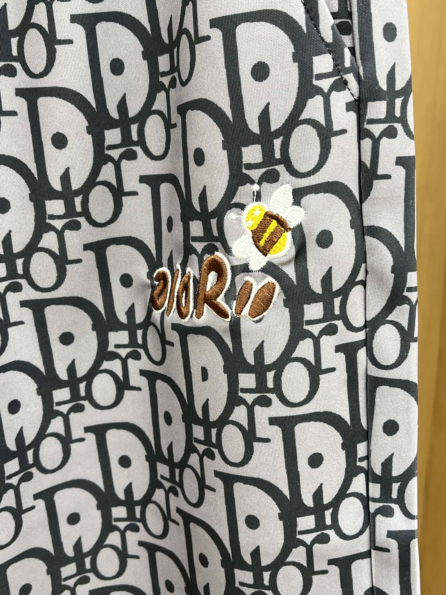  CD 🔥🔥2045春夏新款男士休闲短裤 高端货简洁时尚大方 定制原版进口面料 简洁利落又清爽 品质做工