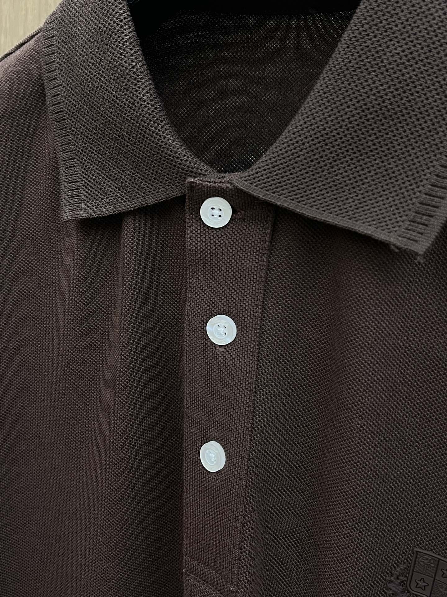  lP🆕🔥🔥独家定制工艺款 ,专柜同步2025ss夏季新品，男士胸前经典徽标标识商务休闲撞色领短袖Pol