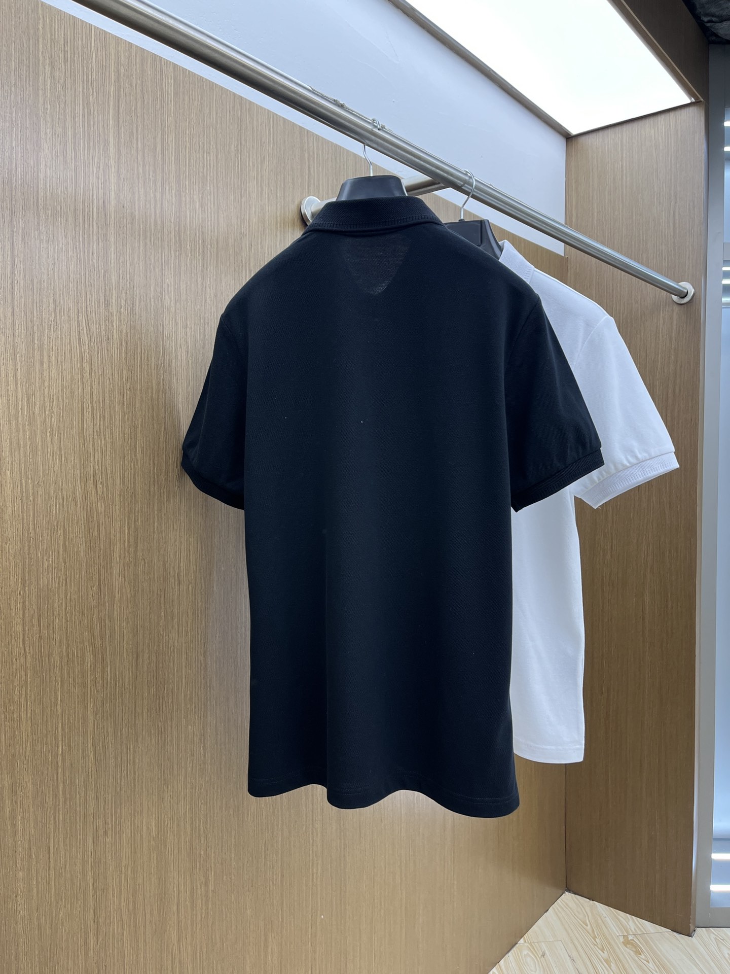 lP🆕🔥🔥独家定制工艺款 ,专柜同步2025ss夏季新品，男士胸前经典徽标标识商务休闲撞色领短袖Pol