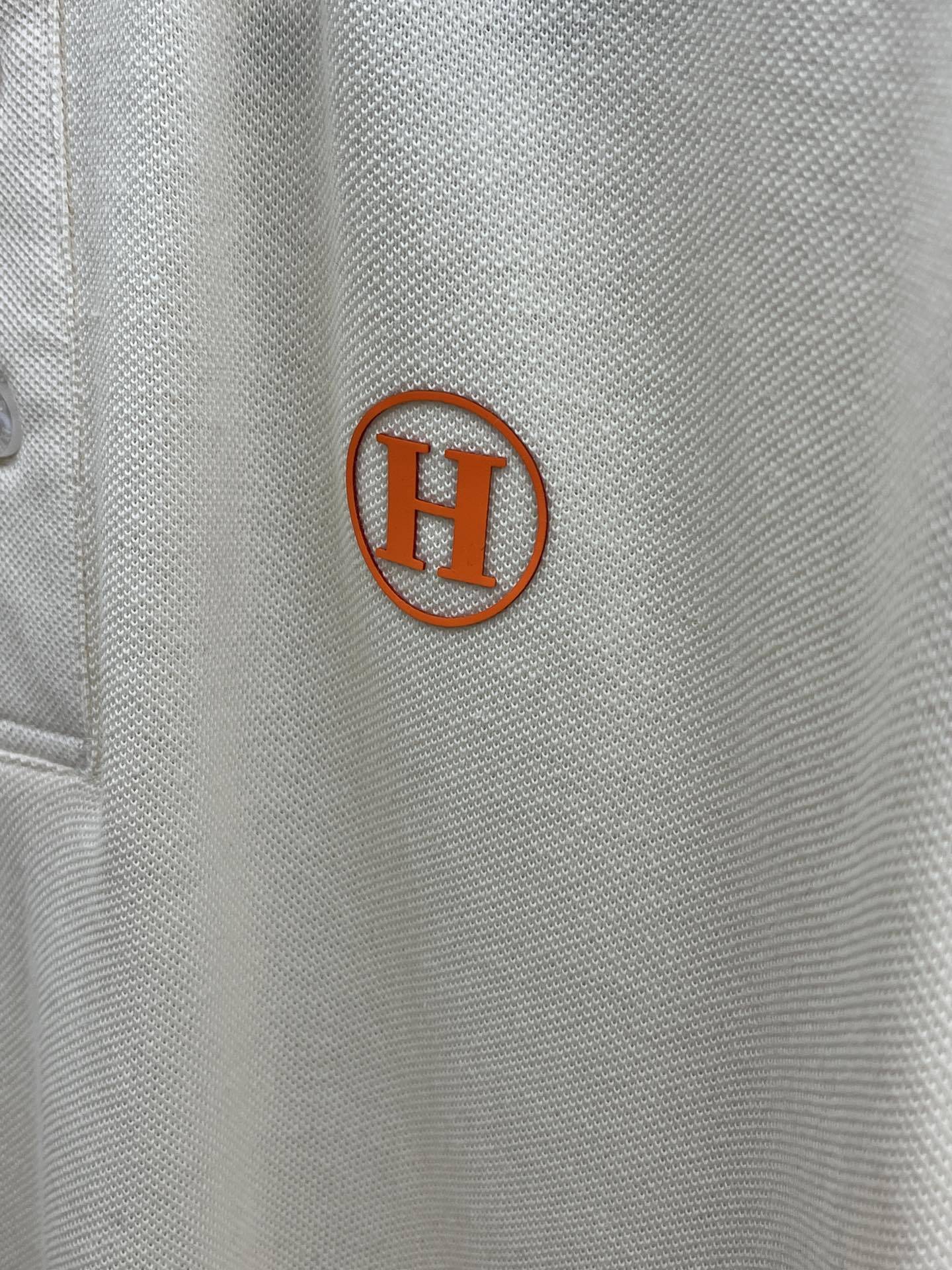 HER 🔥🔥独家定制工艺款 ,专柜同步2025ss夏季新品,男士胸前经典徽标标识商务休闲撞色领短袖Po