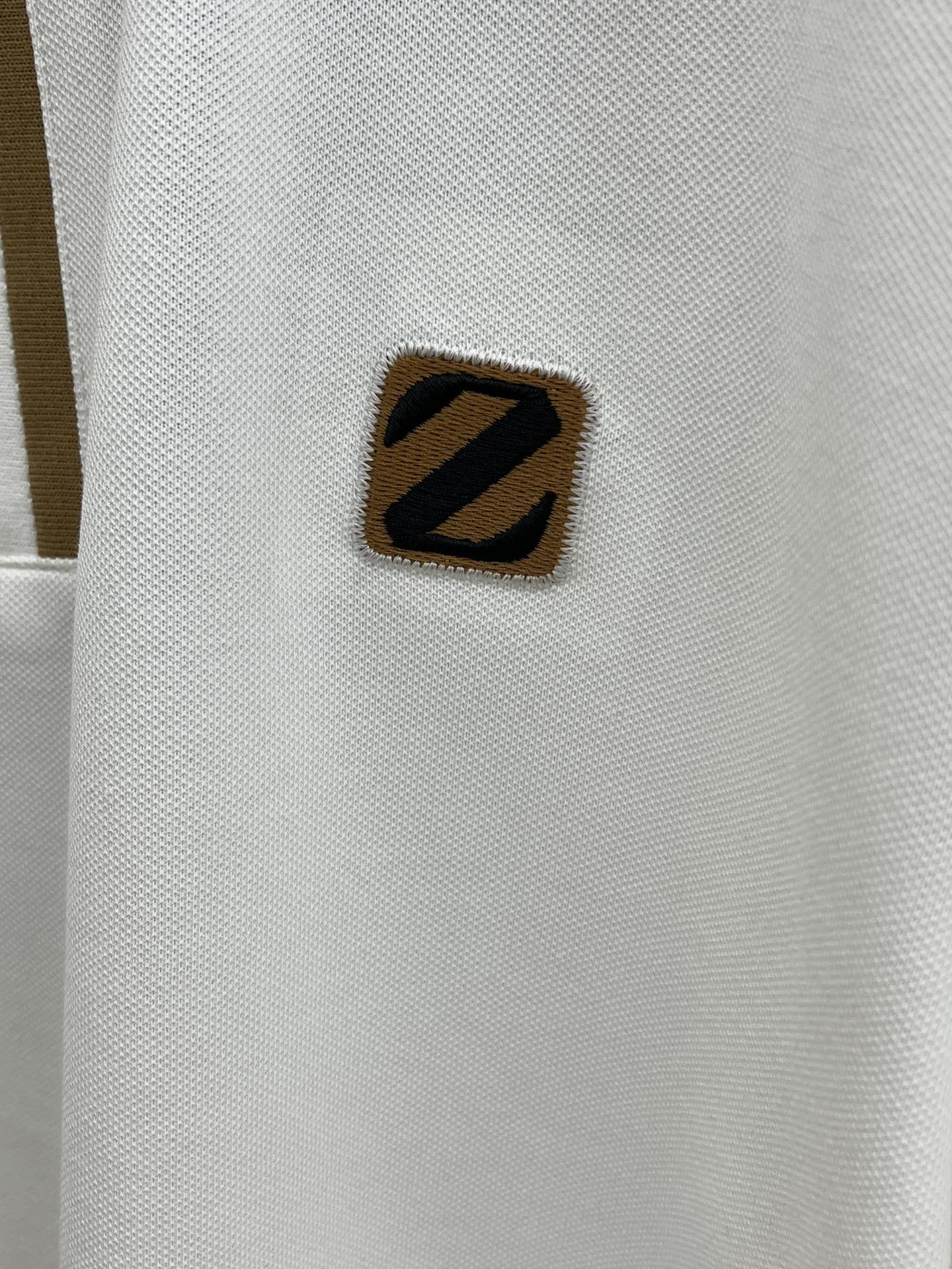 新款  ZZ 🔥🔥春夏新款男士短袖Polo衫，品牌最新设计元素！既不单调也不复杂,恰到好处的展现品味！客