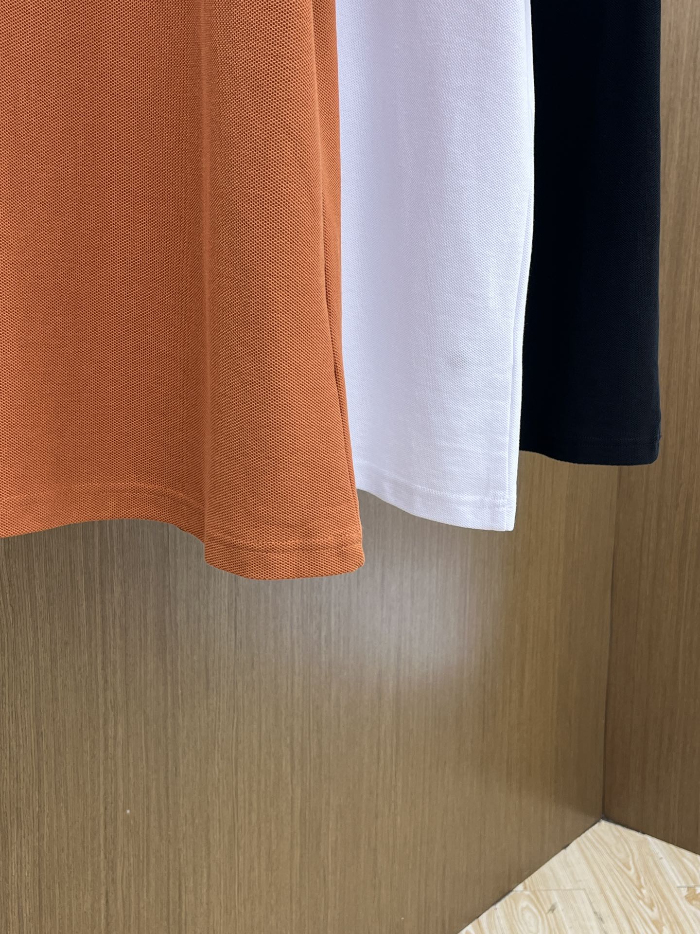 新款 Her 🔥🔥春夏新款男士短袖Polo衫，品牌最新设计元素！既不单调也不复杂,恰到好处的展现品味！客