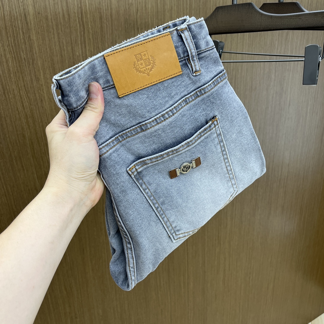 NO:148363,LP /ss Spring and Summer New Products Autumn and Winter Jeans Soft and Skin-friendly Fabric Heavy Industry Positioning Washing Counter Limited Edition Luxury Customized Top Leather Nameplate Craft   Washing Foreign Trade Quality Details Fully Processed This Color Is Absolutely Loved Counter Pre-sale Pre-sale and Sold-out Single Colors Variety Big Body Flavor Elastic Slim Slim Small Straight Pants Size. 29-38 There are 35 and 37 sizes jxzh, loro piana, jeans, alexander wang19860909LP /ss春夏爆款新品 秋冬牛仔裤柔软亲肤面料 重工定位洗水 专柜限量款 奢华感订制头层皮铭牌 工艺 洗水外贸品质感细节处理满满到位 这颜色绝对爱了爱了专柜秋冬热卖预售即售完款爆单款色系百搭大牛味 弹力修身小直筒裤型 尺码.29-38有35无37码jxzh,,loro piana,jeans,alexander wang,Men's clothing