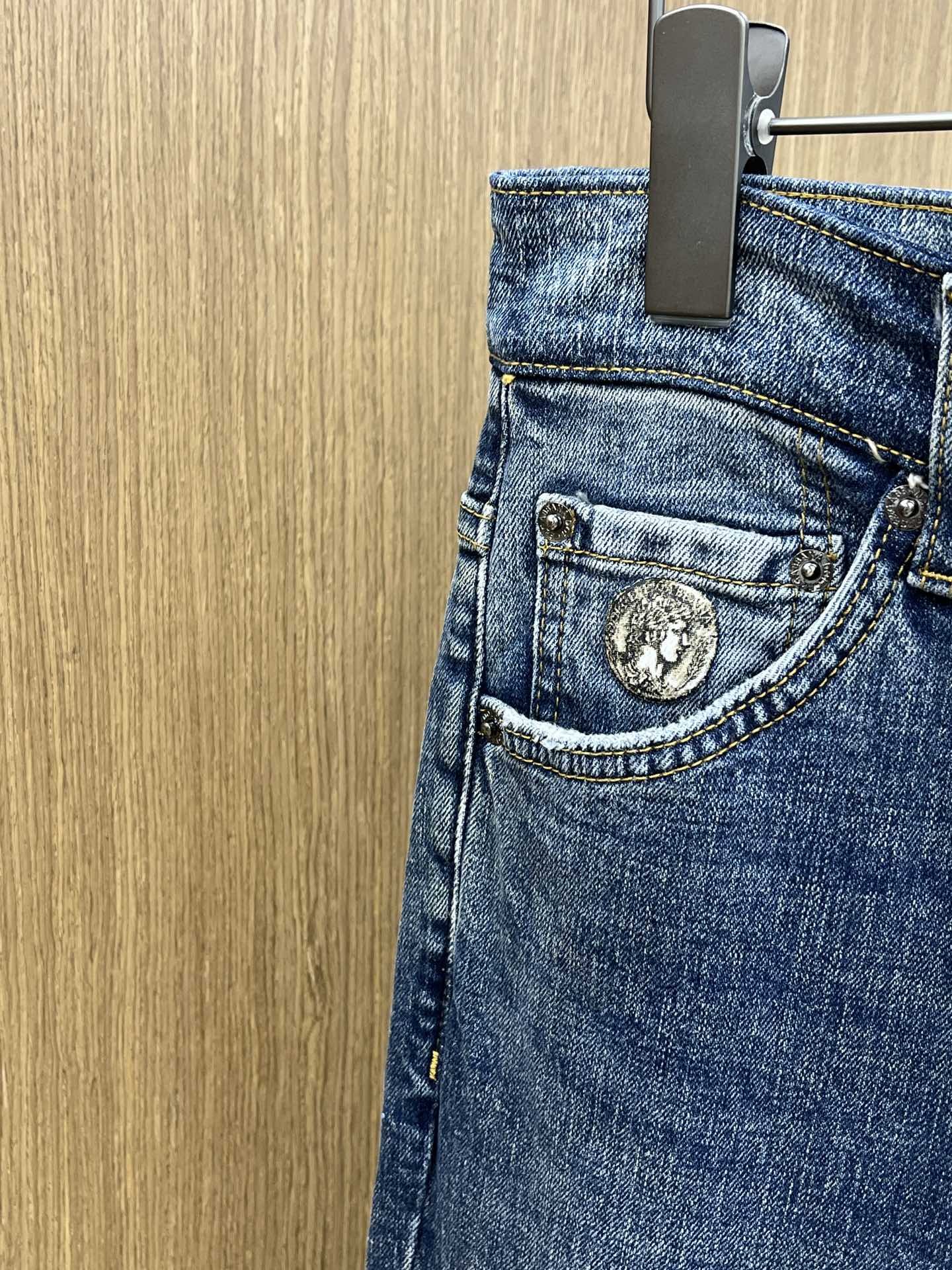 秋冬 DG 🔥🔥高端定制、25ss秋冬最新款原牛仔裤 柜台同步发售 原版定制复刻 客供五金辅料 原单品质