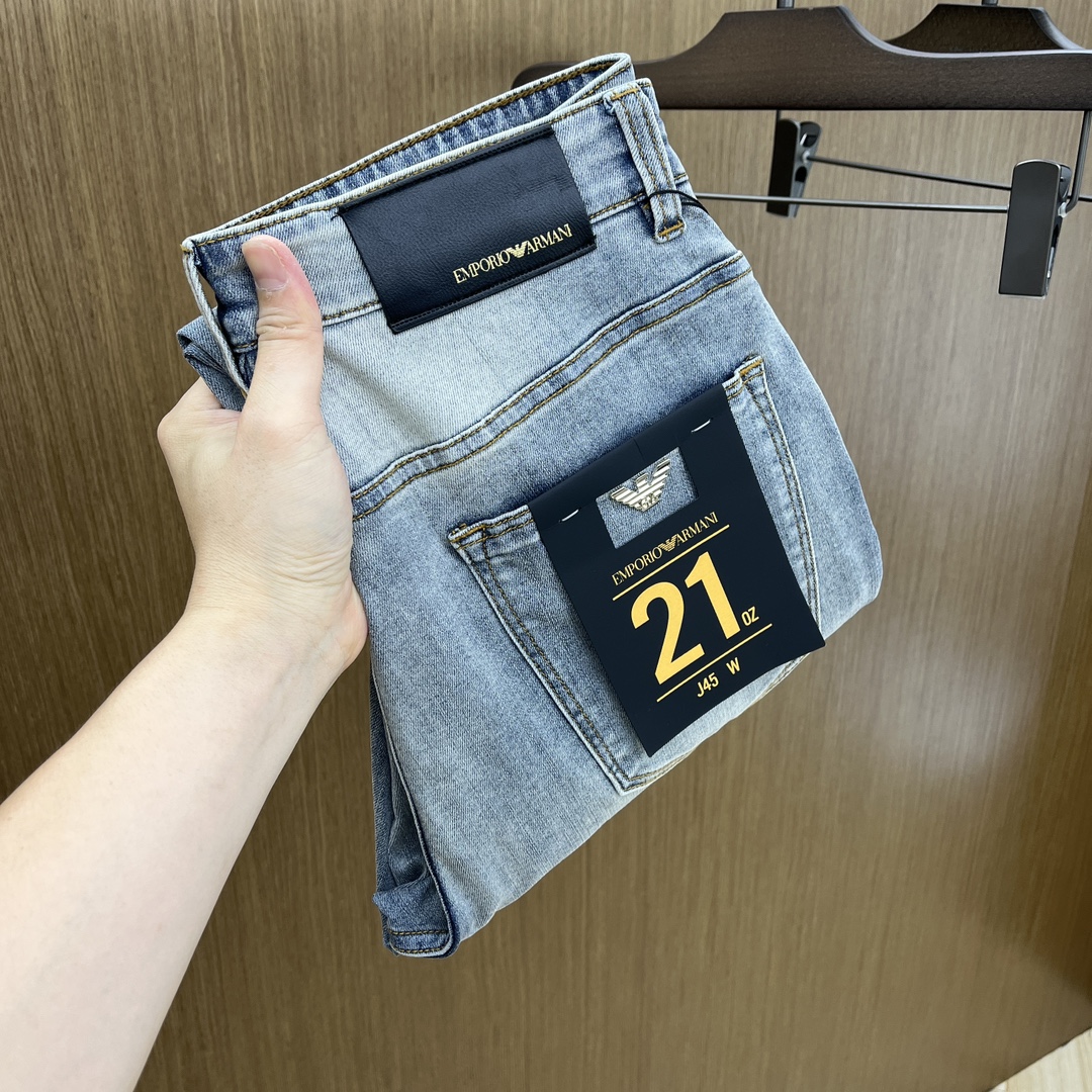 NO:478127,New AJ High-end Quality 25ss Spring and Summer Latest Dandong Jeans are available at the counter simultaneously. Original custom reproduction. Customer-supplied hardware and accessories. Original quality. Imported denim fabric heavy-working and fine line. Excellent upper body. DB preferred items!  SIZE:30-38 None 35 37,,jeans,alexander wang19860909新款 AJ 高端品质 25ss春夏最新款丹东牛仔裤 柜台同步发售 原版定制复刻 客供五金辅料 原单品质 进口牛仔面料重工洗水 做工走线精细 上身绝佳 DB优选单品！ SIZE:30-38无35 37,,jeans,alexander wang,Men's clothing