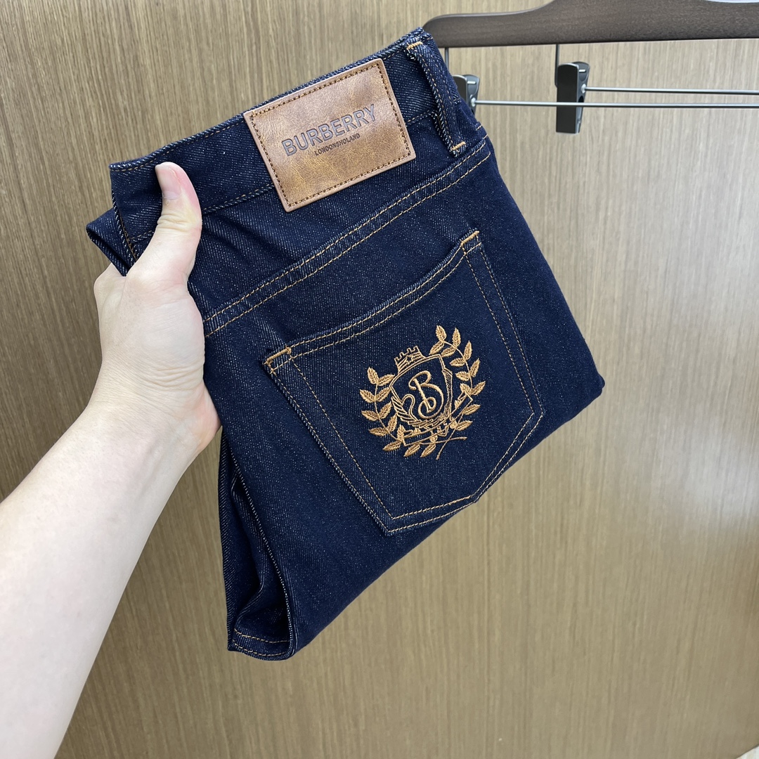 NO:460943,New BBR High-end Customized Quality 25SS Spring and Summer Newest Original Single Jeans Released at the counter Simultaneous Original Customized Replica Customer-supplied Hardware Auxiliary Materials Original Single Quality Imported Denim Fabric Heavy Industry Washing Fine Workmanship Layout Excellent Top Body, Preferred Single Product A60 SIZE:29-36 No 35, jeans,alexander wang19860909新款 BBR 高端定制品质 25SS春夏最新款原单牛仔裤 柜台同步发售 原版定制复刻 客供五金辅料 原单品质 进口牛仔面料重工洗水 做工走线精细 上身绝佳,优选单品A60 SIZE:29-36无35,,jeans,alexander wang,Men's clothing