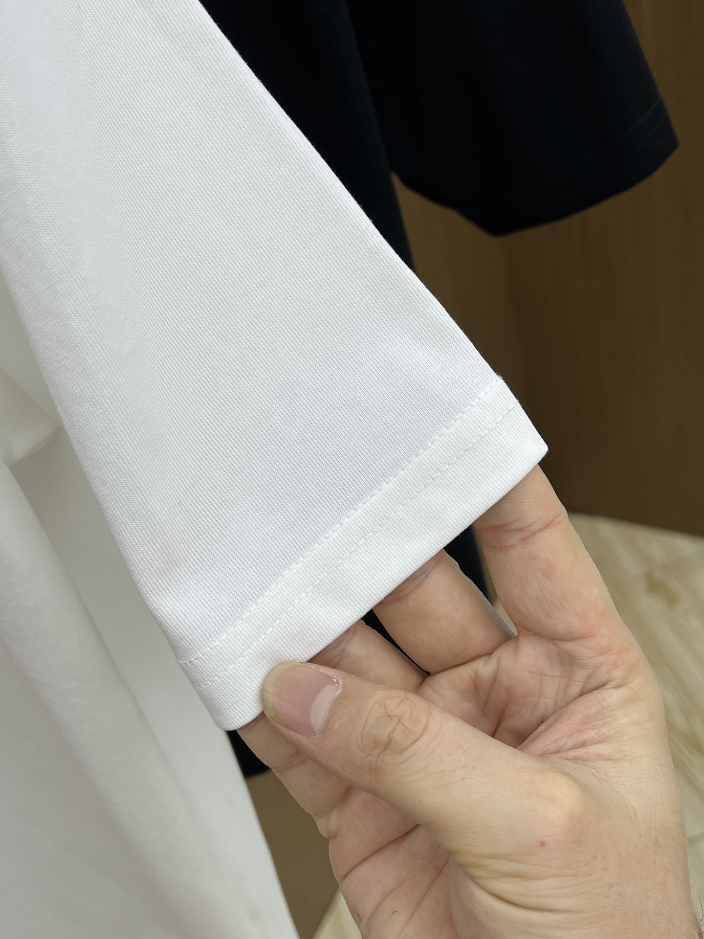  Mon 🔥🔥独家首发 2025早春最新品，专柜同步有售，原单狠货，时尚休闲圆领短袖T恤，上身舒适！吸睛