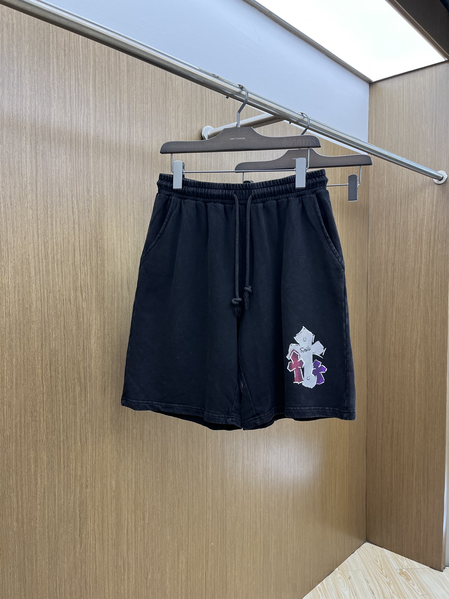 “New P550 CH Men’s Recreational Shorts: Custom Fabric, Comfortable Fit, Stylish Design” - 图片 1