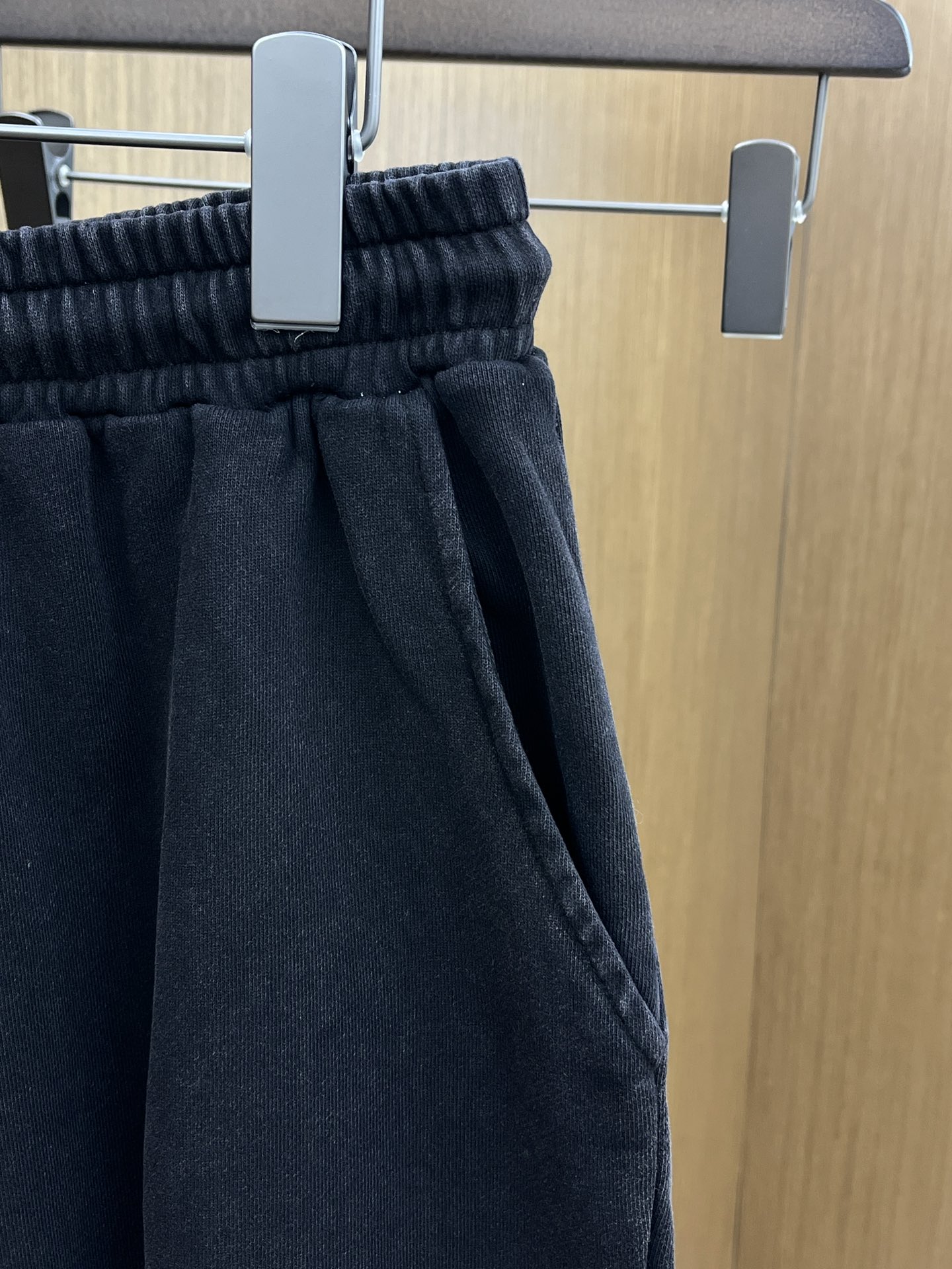 “New P550 CH Men’s Recreational Shorts: Custom Fabric, Comfortable Fit, Stylish Design” - 图片 5