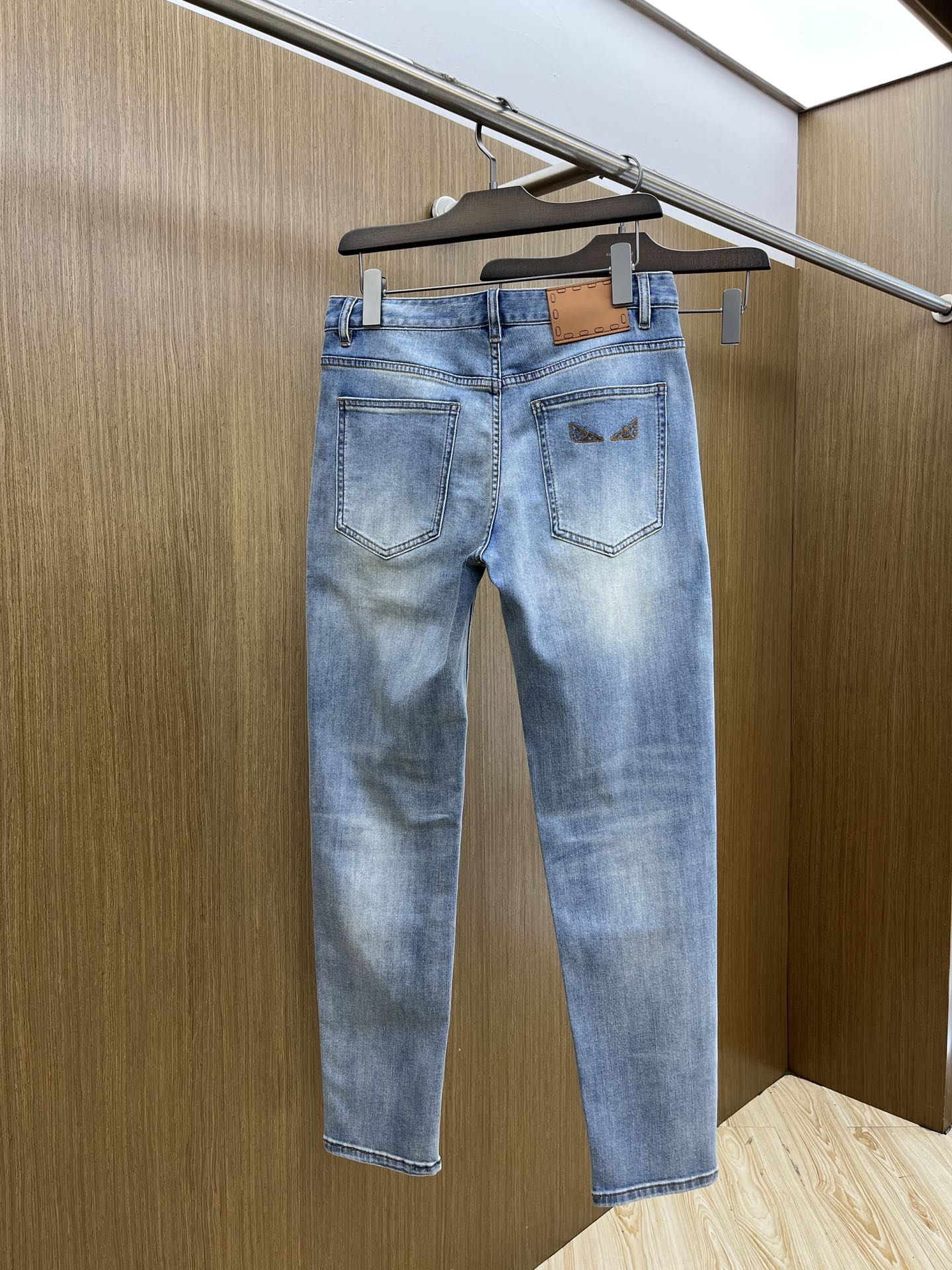 新款 FD 🔥🔥高端定制、2025春夏最新款劲爆牛仔裤 柜台同步发售 进口固色面料 原版定制复刻 客供五