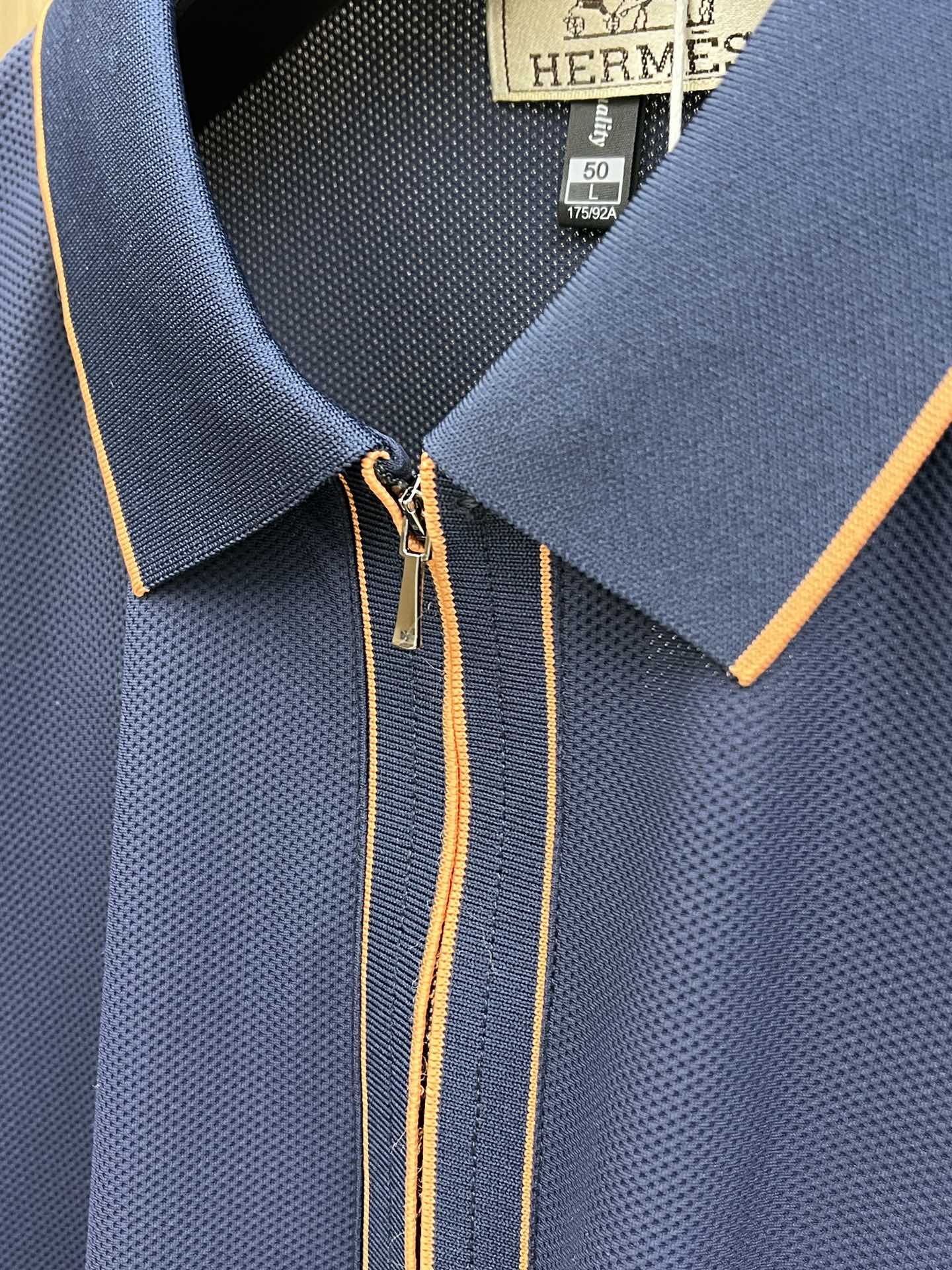 新款 Her 🔥🔥春夏新款男士短袖Polo衫，品牌最新设计元素！既不单调也不复杂,恰到好处的展现品味！客