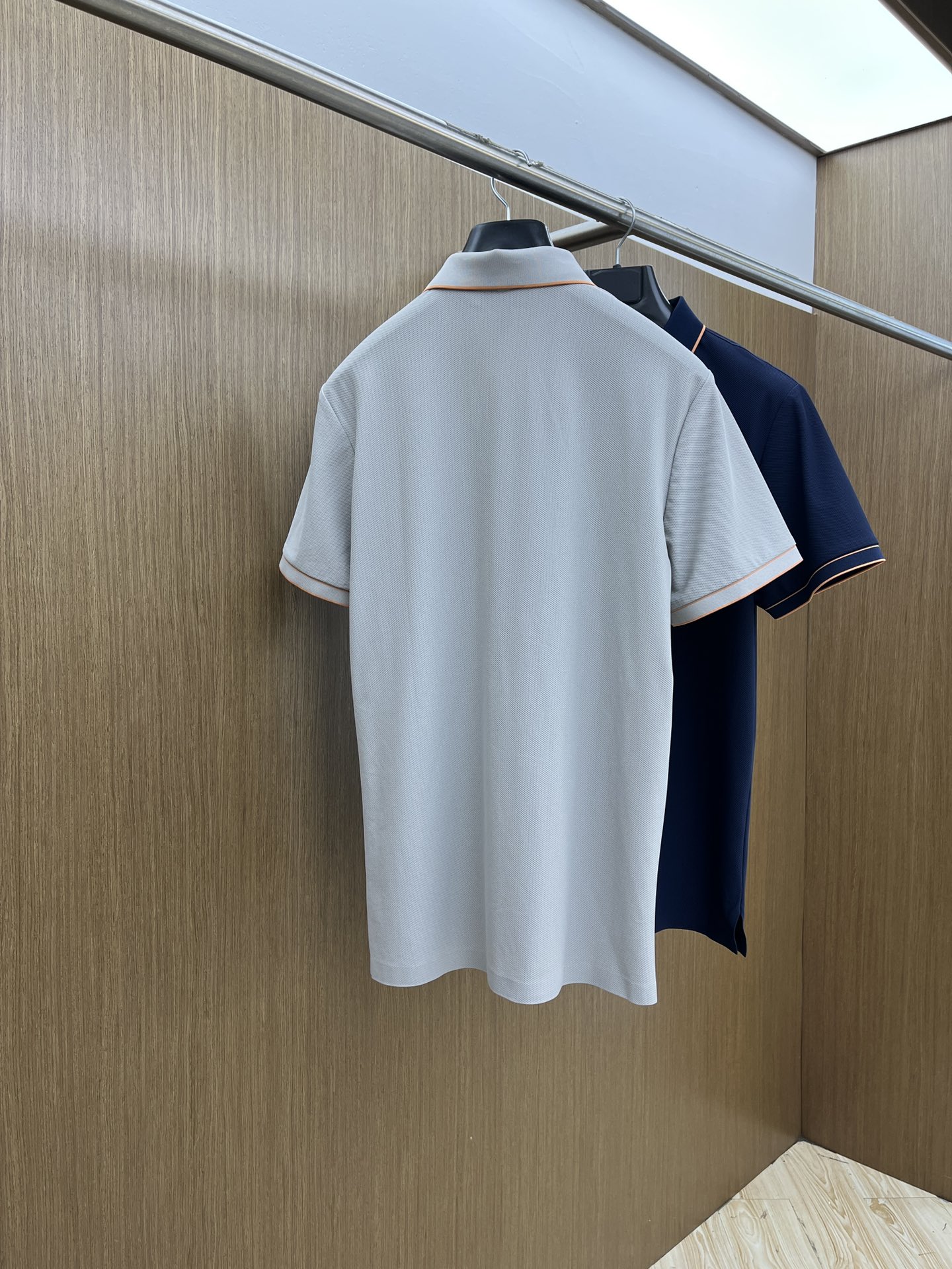新款 Her 🔥🔥春夏新款男士短袖Polo衫，品牌最新设计元素！既不单调也不复杂,恰到好处的展现品味！客