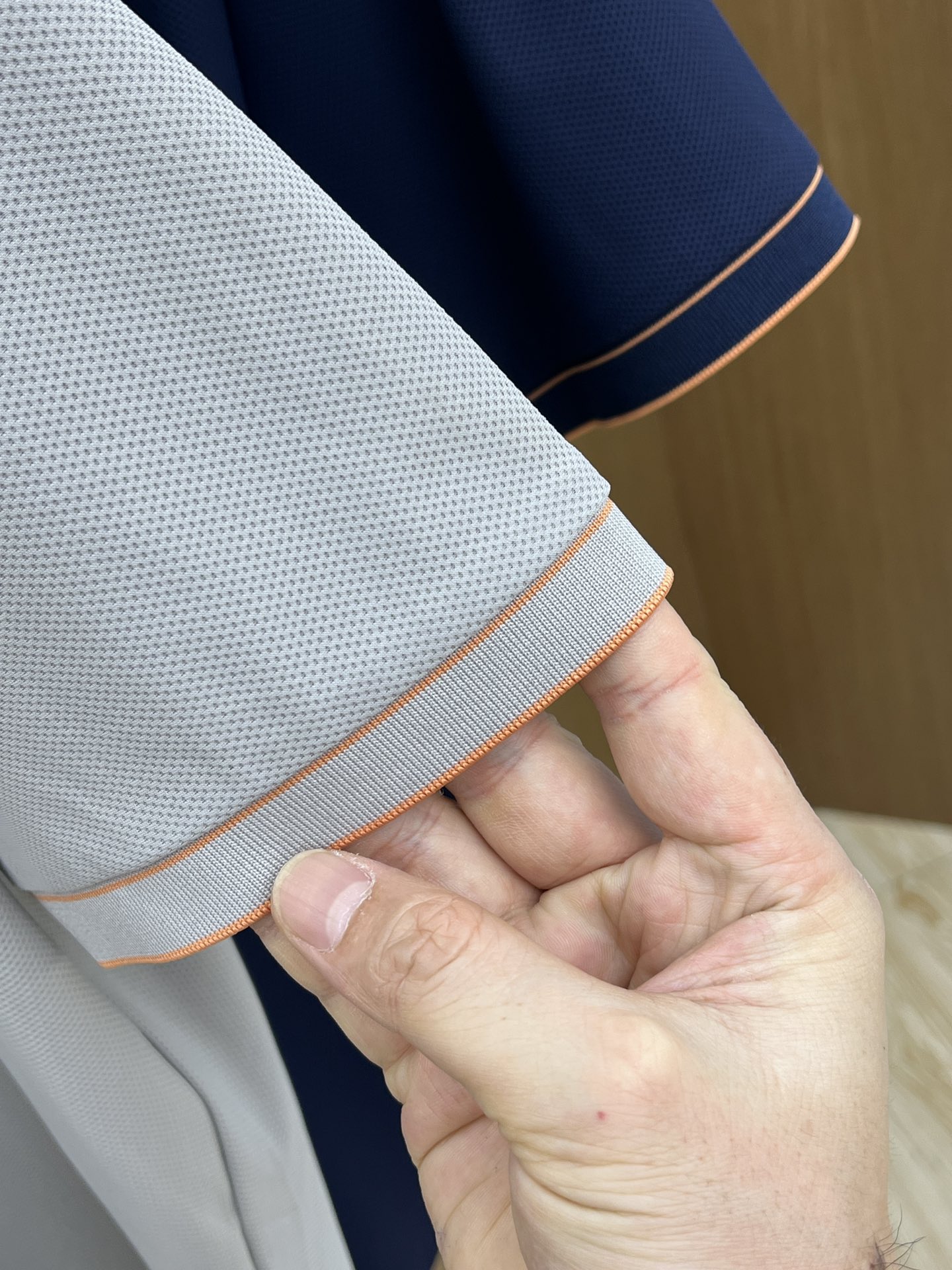 新款 Her 🔥🔥春夏新款男士短袖Polo衫，品牌最新设计元素！既不单调也不复杂,恰到好处的展现品味！客