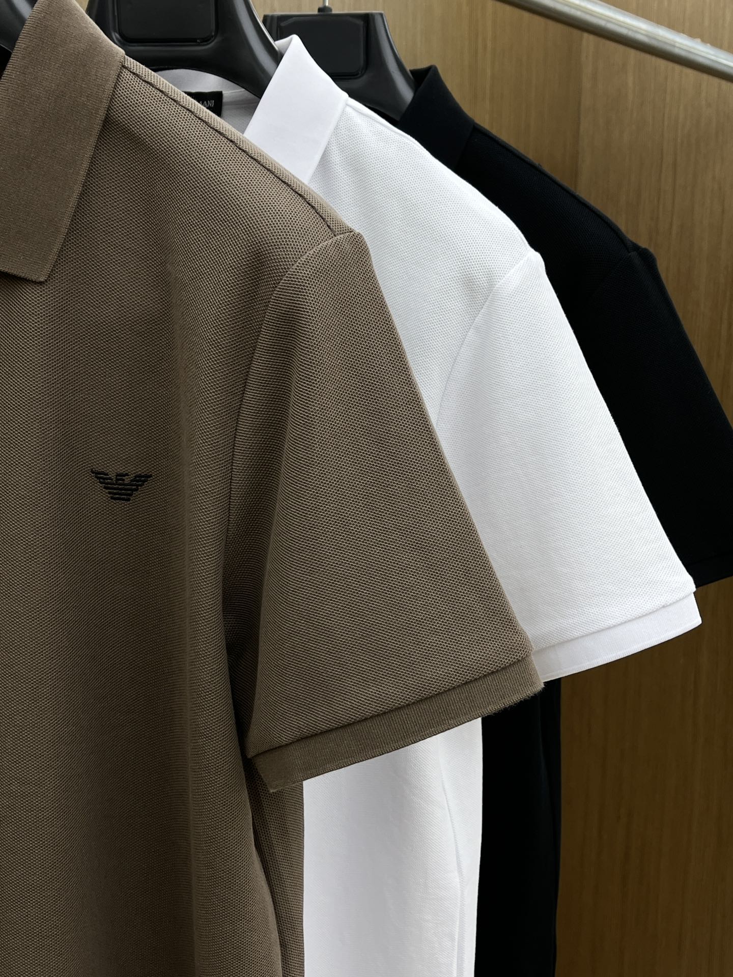 新款 AJ 🔥🔥春夏新款男士短袖Polo衫，品牌最新设计元素！既不单调也不复杂,恰到好处的展现品味！客供