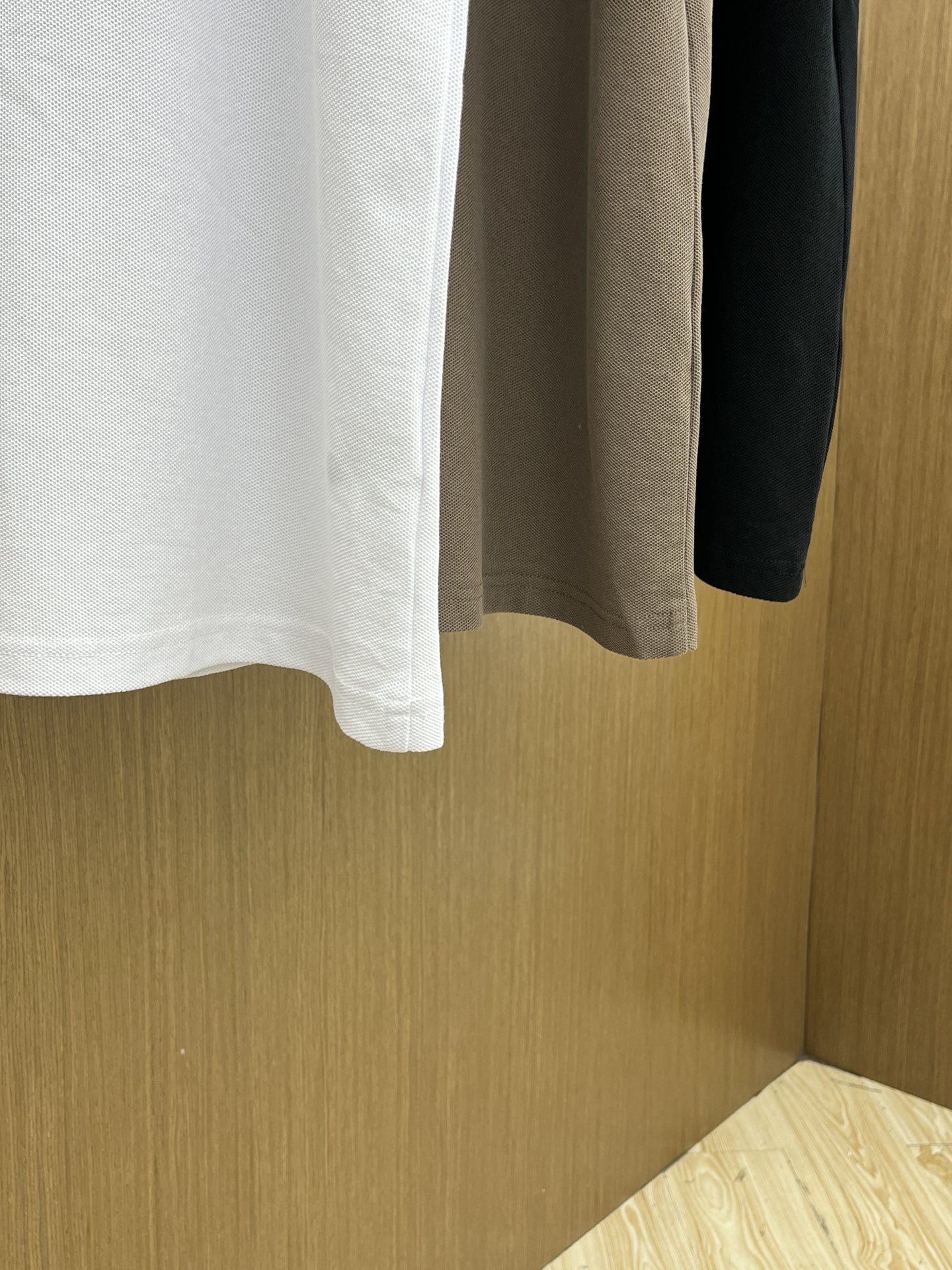 新款 AJ 🔥🔥春夏新款男士短袖Polo衫，品牌最新设计元素！既不单调也不复杂,恰到好处的展现品味！客供