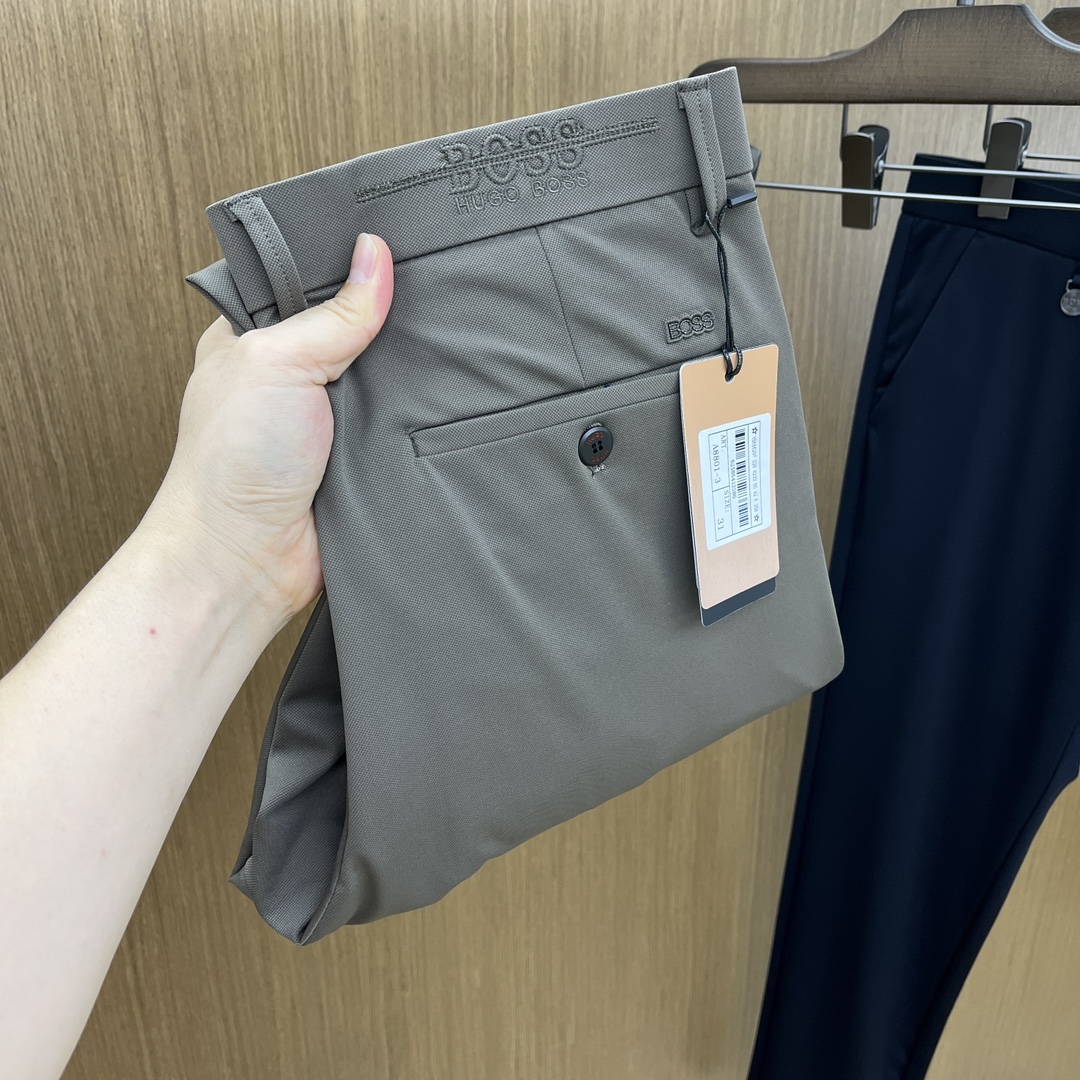 NO:414479,New product Boss Spring and summer new casual trousers, trousers, released simultaneously on the official website, trouser body craft design, imported customer-supplied auxiliary materials, fabric customization, and OEM products are free of inspection!  Every detail is the ultimate, the original hardware accessories are trendy and stylish, and they are a must-have item for trendy people!  Original single production of fh12!  Number of codes 29-38 None 35.37, alexander wang19860909新品 Boss 春夏新品休闲裤西裤,官网同步发售,裤身工艺设计,进口客供辅料、面料定制,代工厂出品免检！每个细节做到极致,原版五金配件,潮范十足、上身有型帅气,潮人必备单品！ fh12原单出品！ 码数29-38无35.37,,alexander wang,Men's clothing
