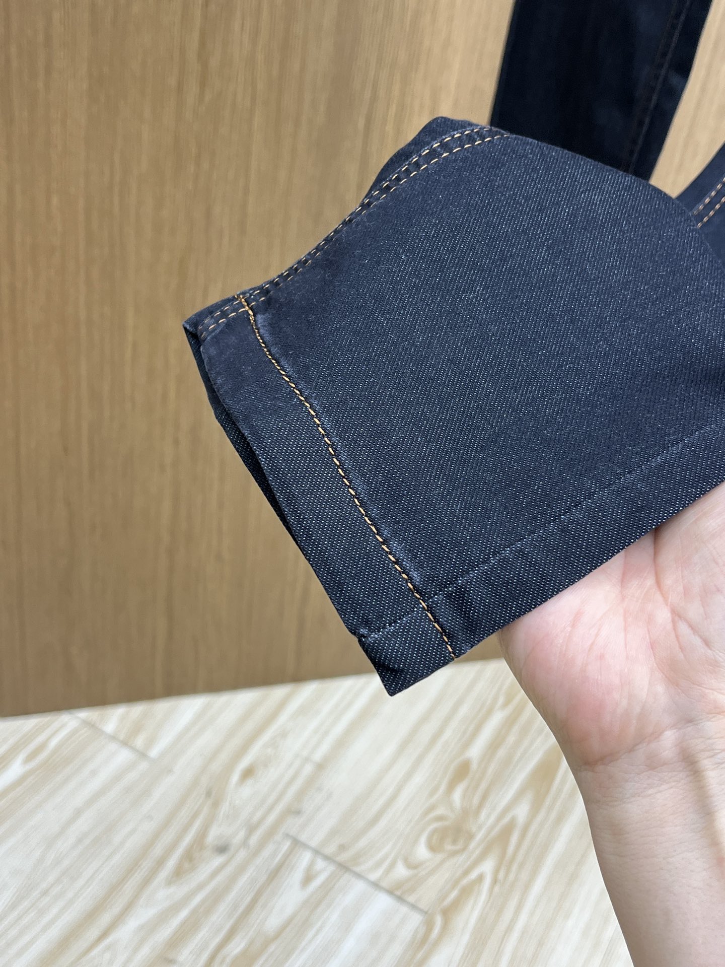 新品 DG 🔥春夏新品休闲牛仔裤 官网同步发售，裤身工艺设计，进口客供辅料、东欧牛仔面料定制，代工厂出品