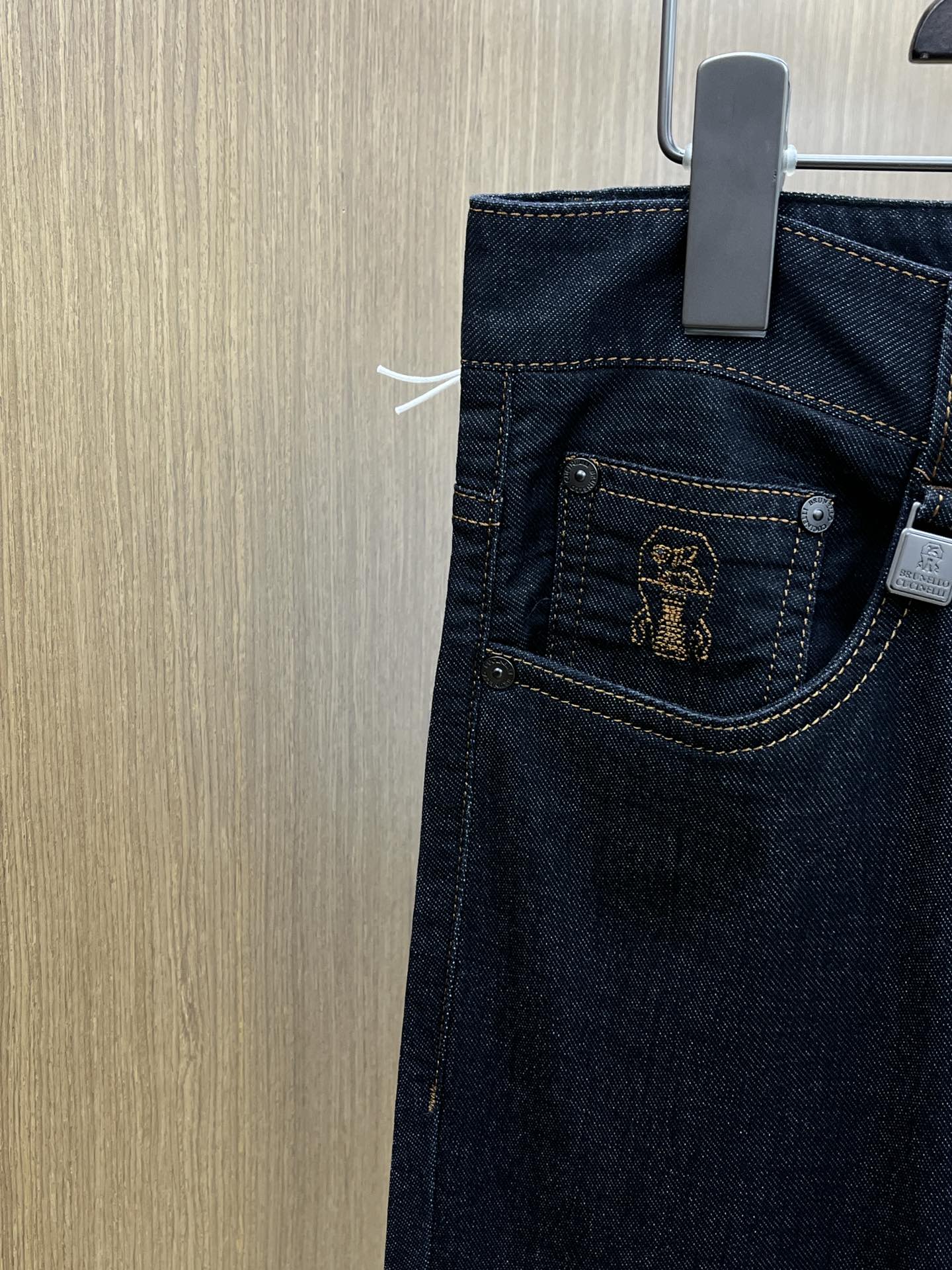 新品 Bc🔥春夏新品休闲牛仔裤 官网同步发售，裤身工艺设计，进口客供辅料、东欧牛仔面料定制，代工厂出品免